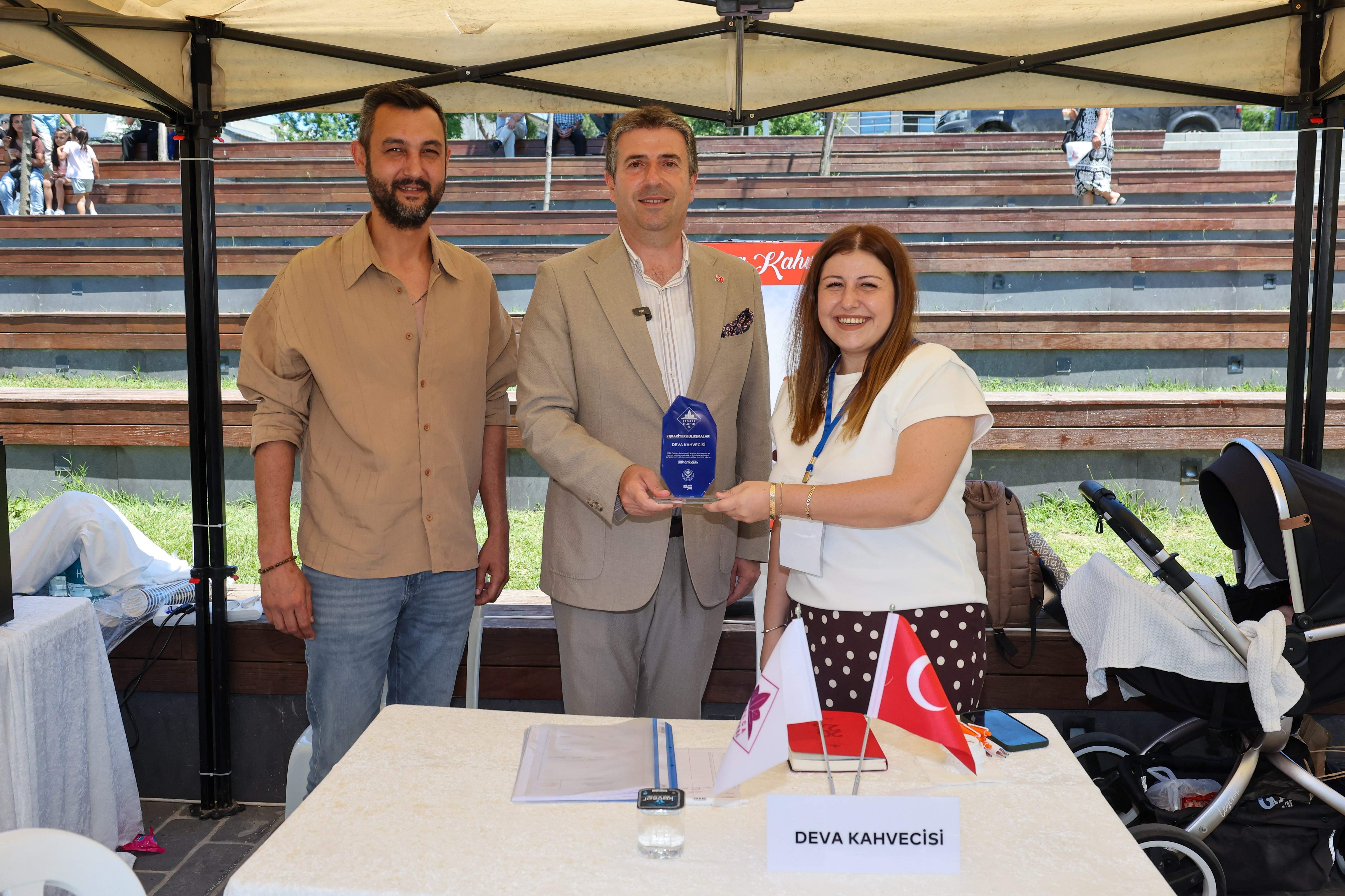 Çatalca Belediyesinden3. İstihdam ve Kariyer günlerinde firmalar vatandaşlar ile buluştu
