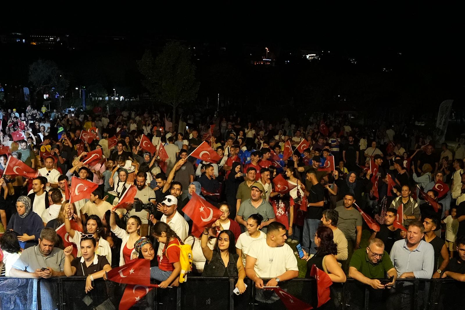 Büyük Zaferin 104. yılı Avcılar’da coşkuyla kutlandı