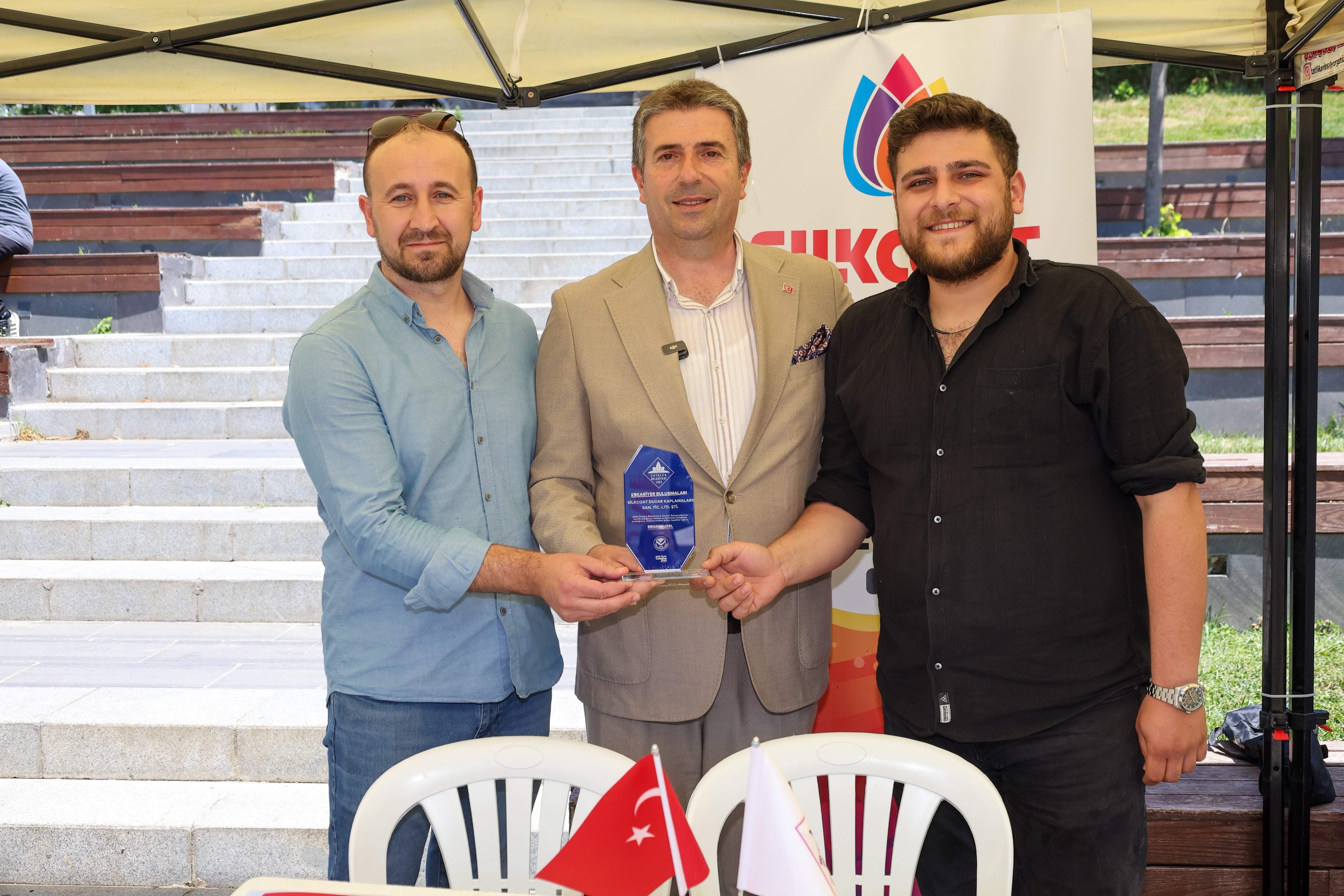 Çatalca Belediyesinden3. İstihdam ve Kariyer günlerinde firmalar vatandaşlar ile buluştu