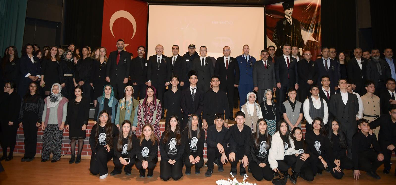 Gazi Mustafa Kemal Atatürk vefatının 86. yıl dönümünde Esenyurt’ta anıldı