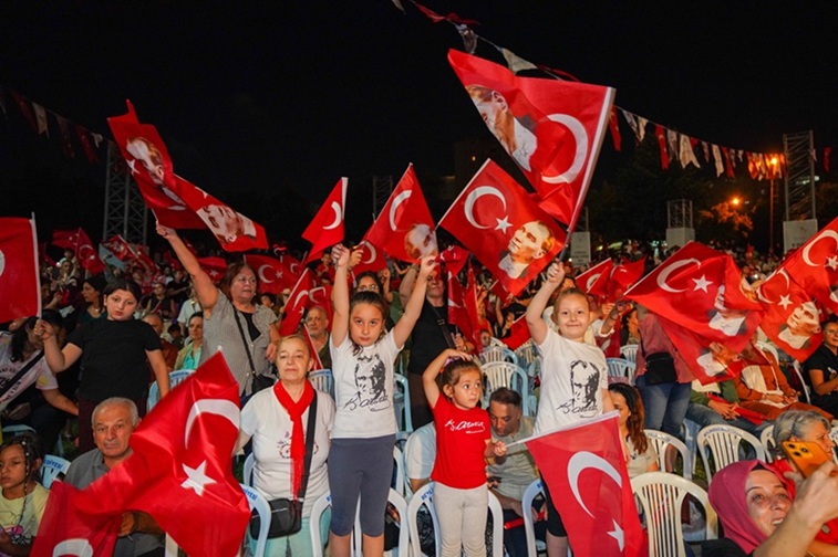 Beylikdüzü’nde 30 Ağustos Zafer Bayramı coşkusu yaşandı