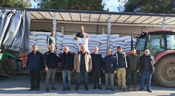 Değirmenköy’de Üreticilere 94 Tonluk Kuzu Yemi Dağıtıldı