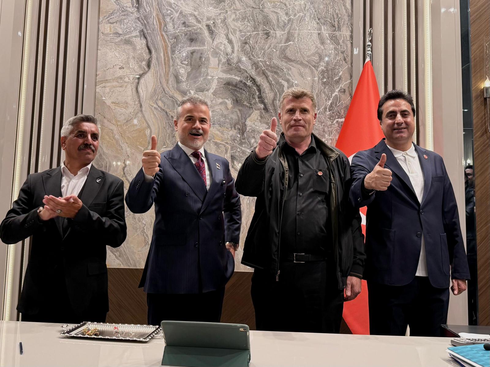 Halis Kahriman’dan Partisine Üye Katılım Töreni