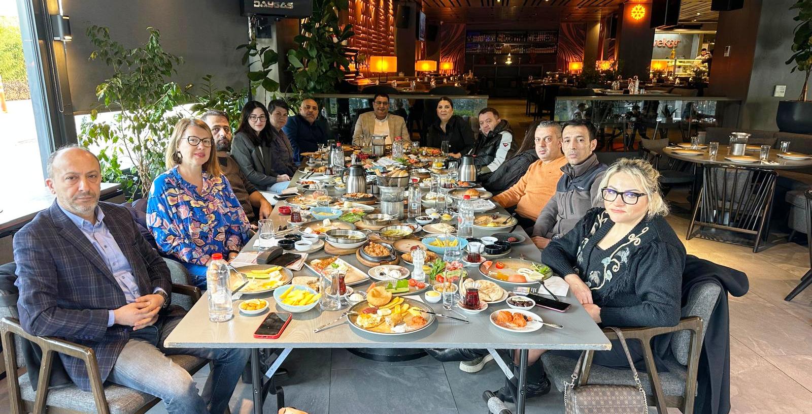 İş İnsanı Salih Kaya gazetecilerle bir araya geldi