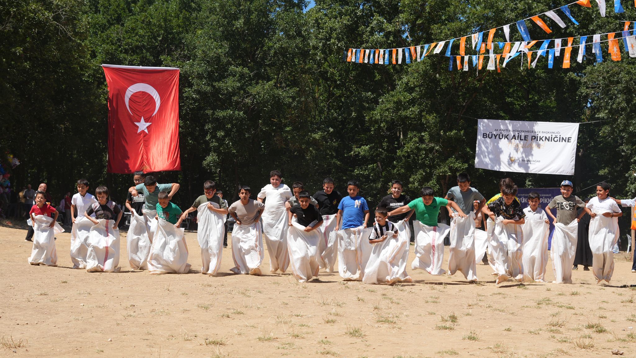 Ak Parti Büyükçekmece’den Büyük Aile Pikniği
