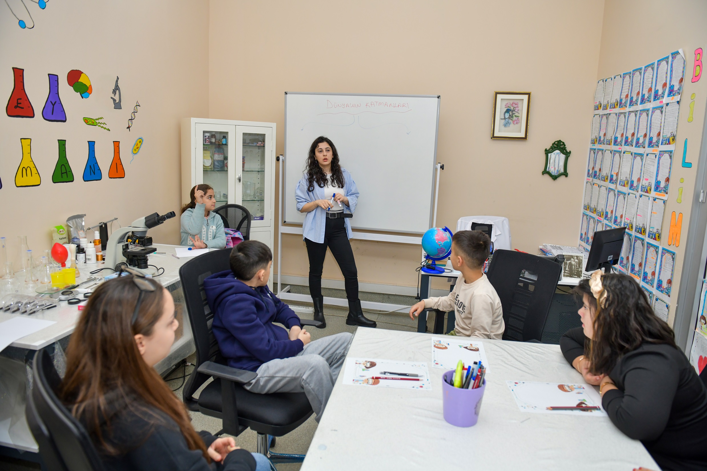 Esenyurt belediyesi’nden özel çocuklara bilim atölyesi