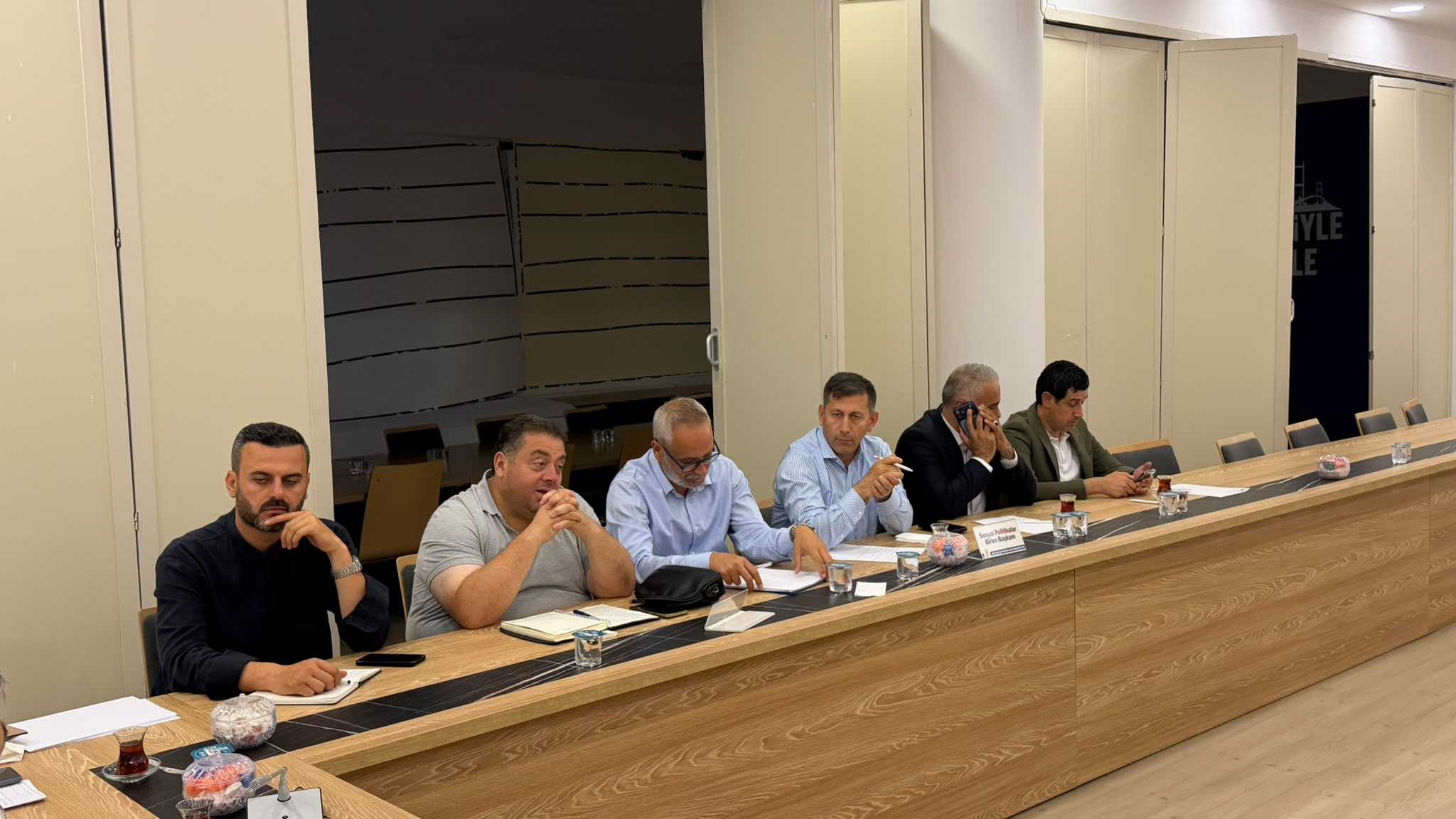 YAĞAR: BÜYÜKÇEKMECENİN SORUNLARINI ÇÖZMEK İÇİN TOPLANDIK