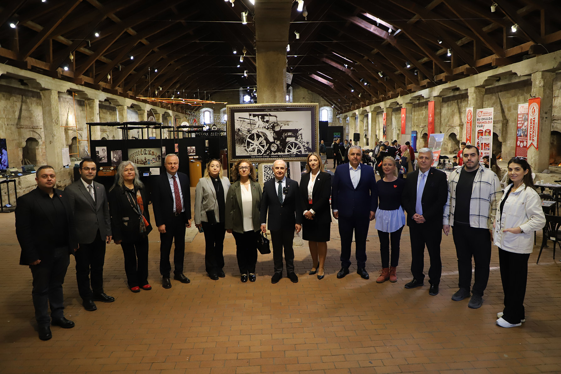“Eskiden Yeniye Teknoloji” sergisi Büyükçekmece’de açıldı