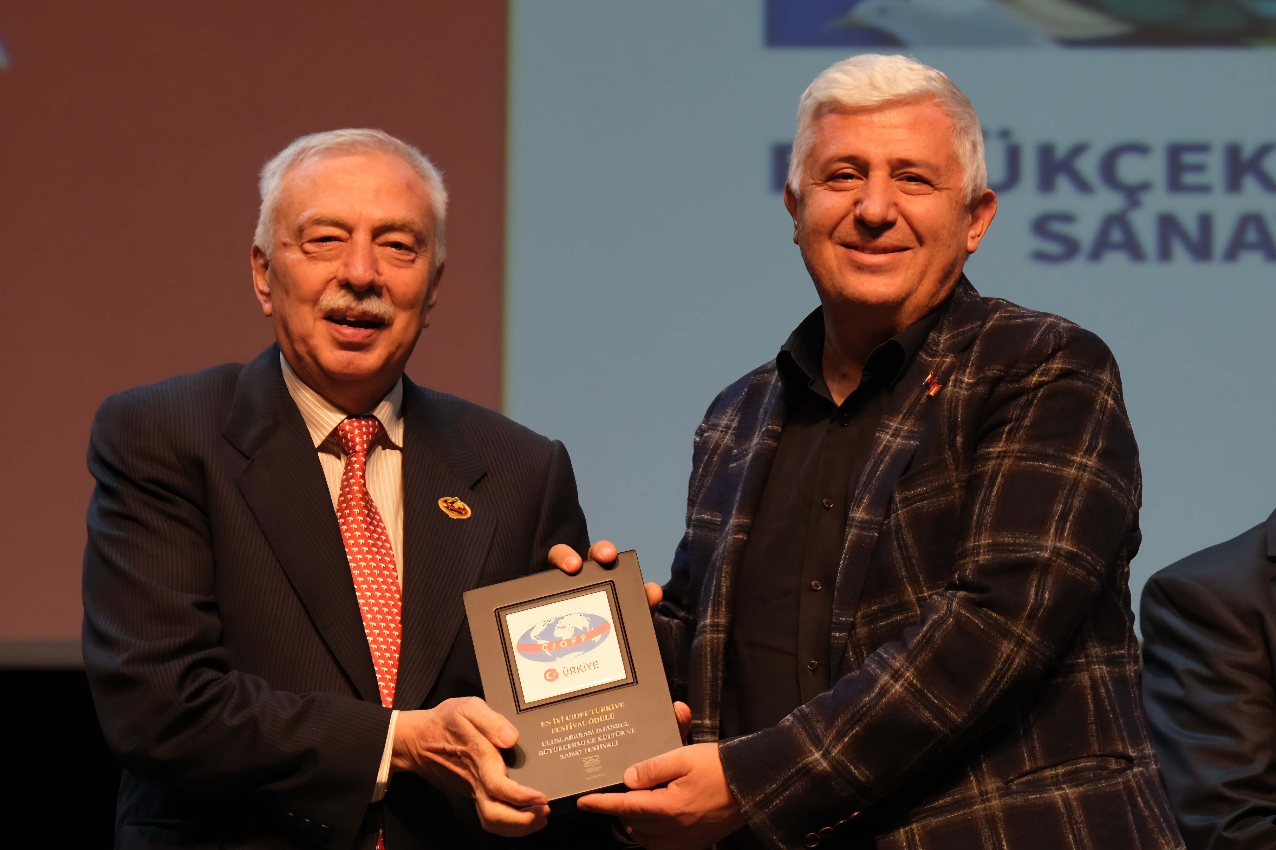 CIOFF Türkiye 5. Hizmet ve Başarı Ödülleri Büyükçekmece’de sahiplerini buldu