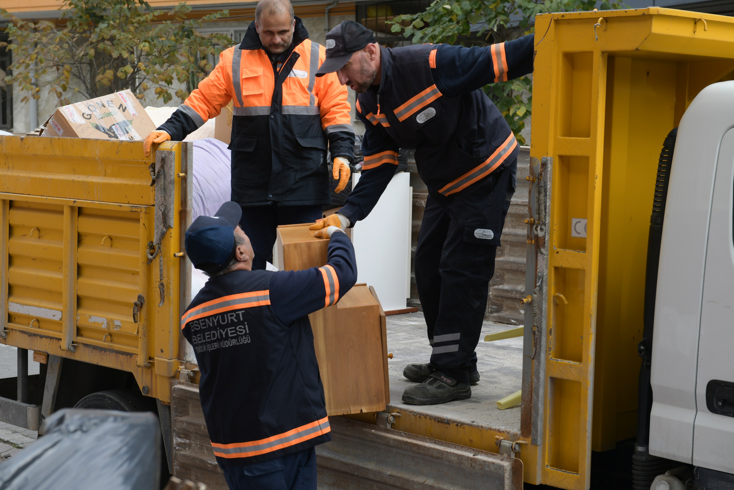 Başkan Vekili Aksoy ile Kaymakam Çobanoğlu el uzattı
