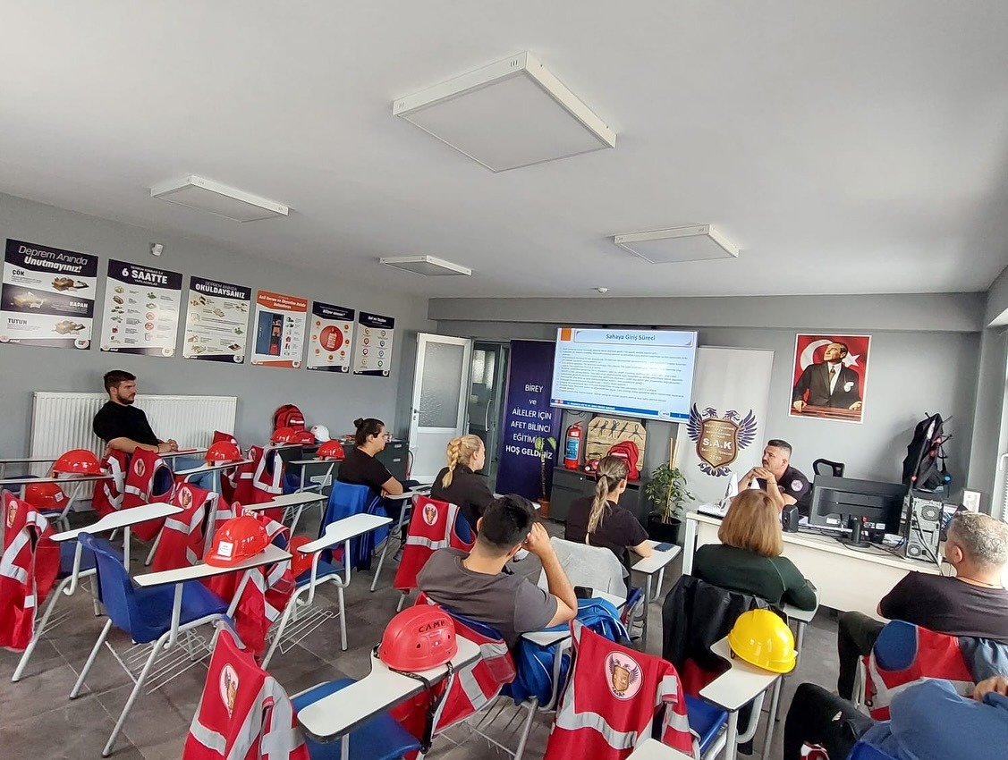 Silivri Belediyesi Arama Kurtarma Ekipleri, Hafif Arama Kurtarma Eğitimi Düzenledi