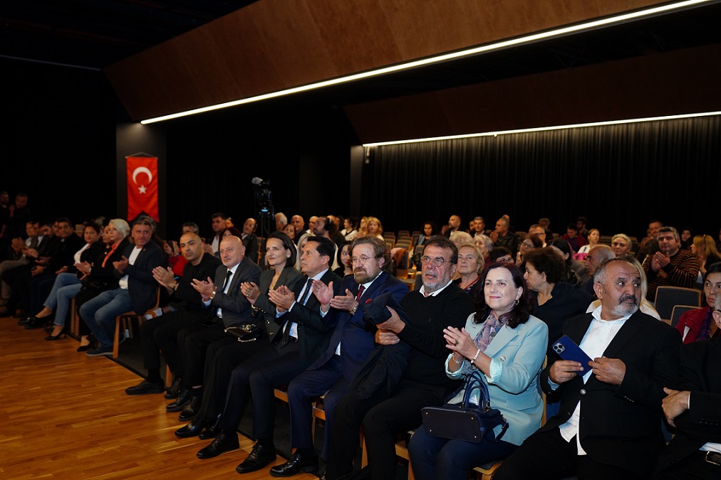 Yaşar Kemal doğum gününde Beylikdüzü’nde anıldı