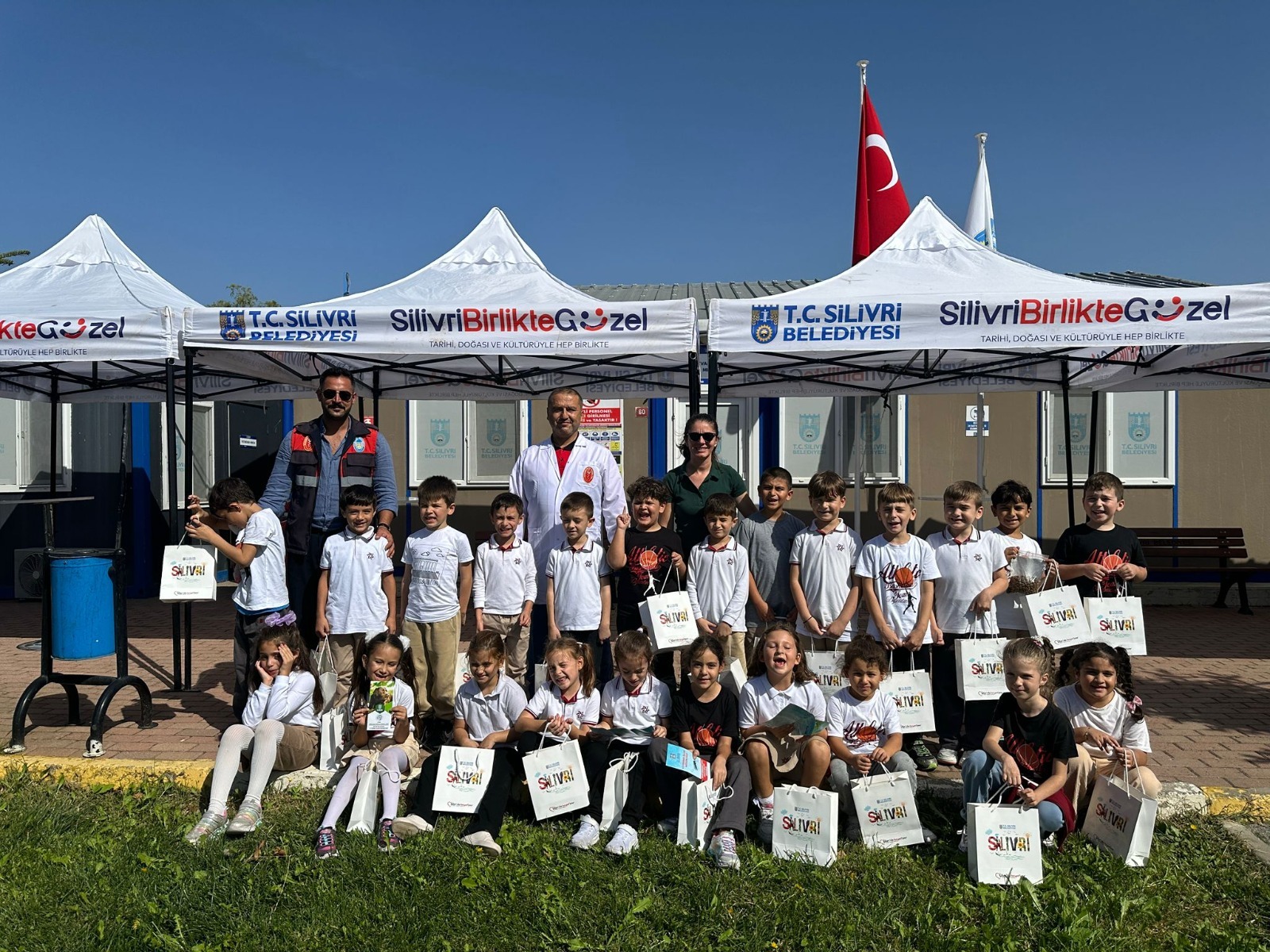 Silivri Belediyesi Küçük Hayvan Rehabilitasyon Merkezi Öğrencileri Ağırladı