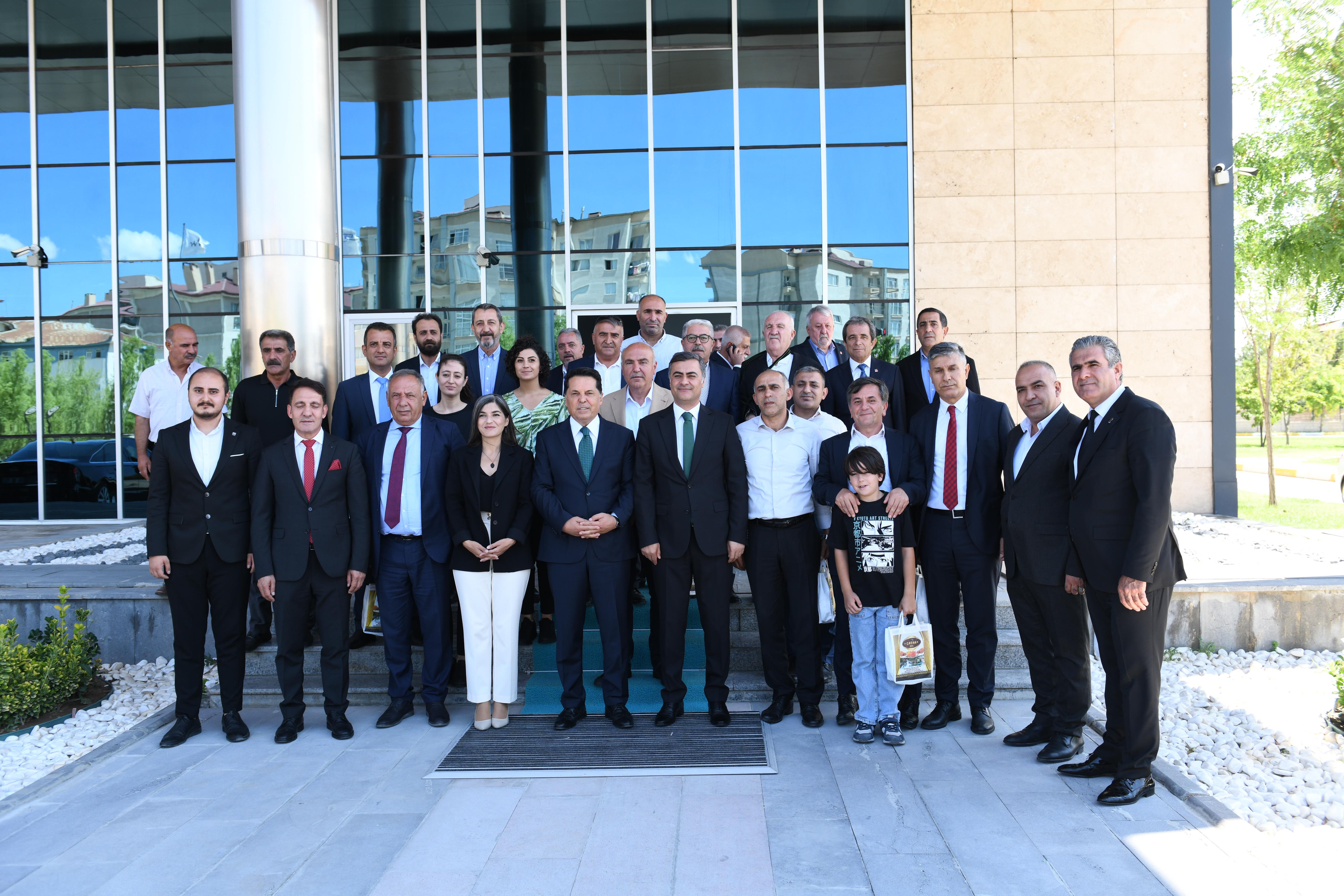 Özer: Esenyurt ile Van arasında gönül köprüsü kuracağız