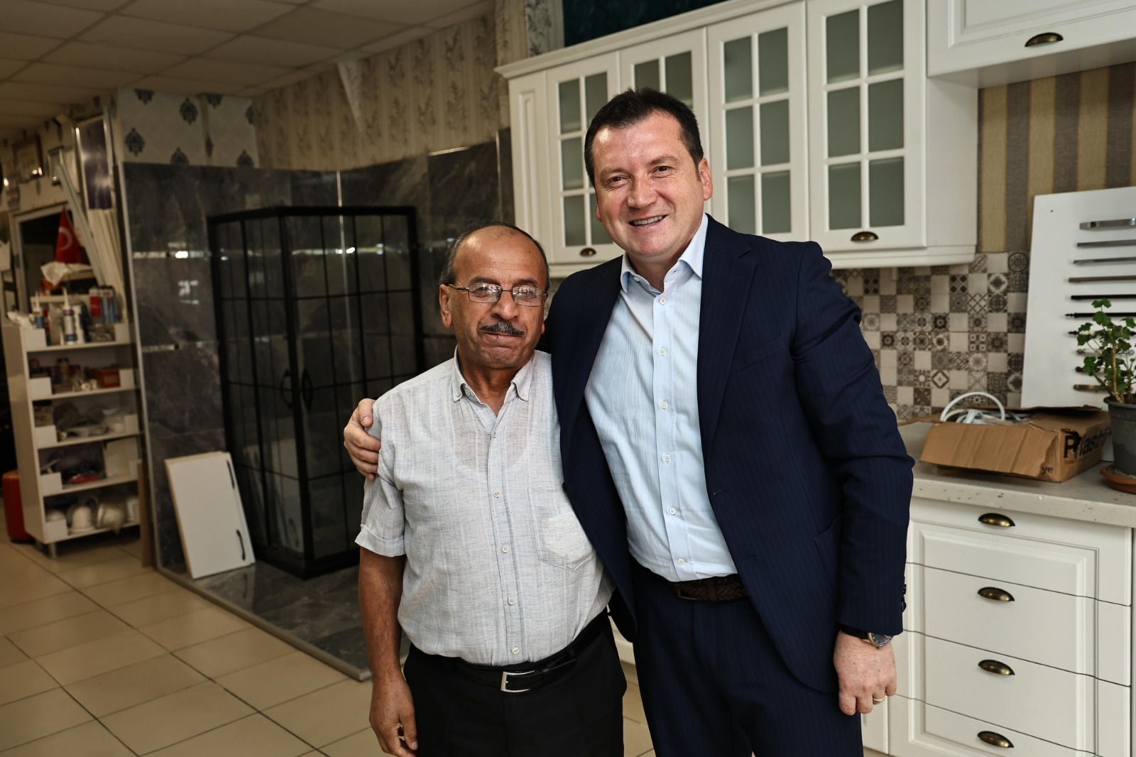 Başkan Balcıoğlu, Eski Sanayi Bölgesinde Esnaflarla Bir Araya Geldi