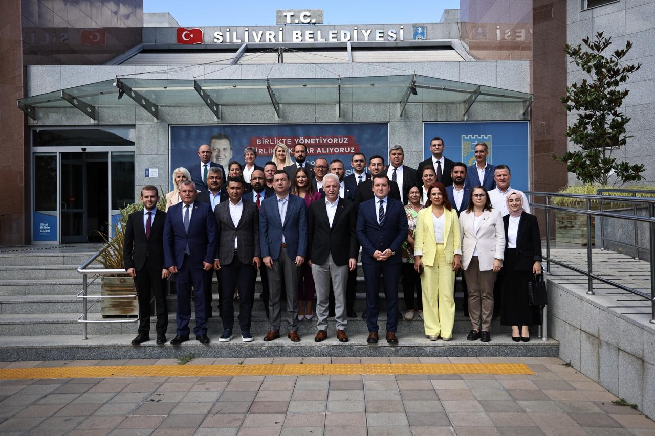 İstanbul Valisi Davut Gül, Silivri Belediye Başkanı Bora Balcıoğlu'nu Ziyaret Etti