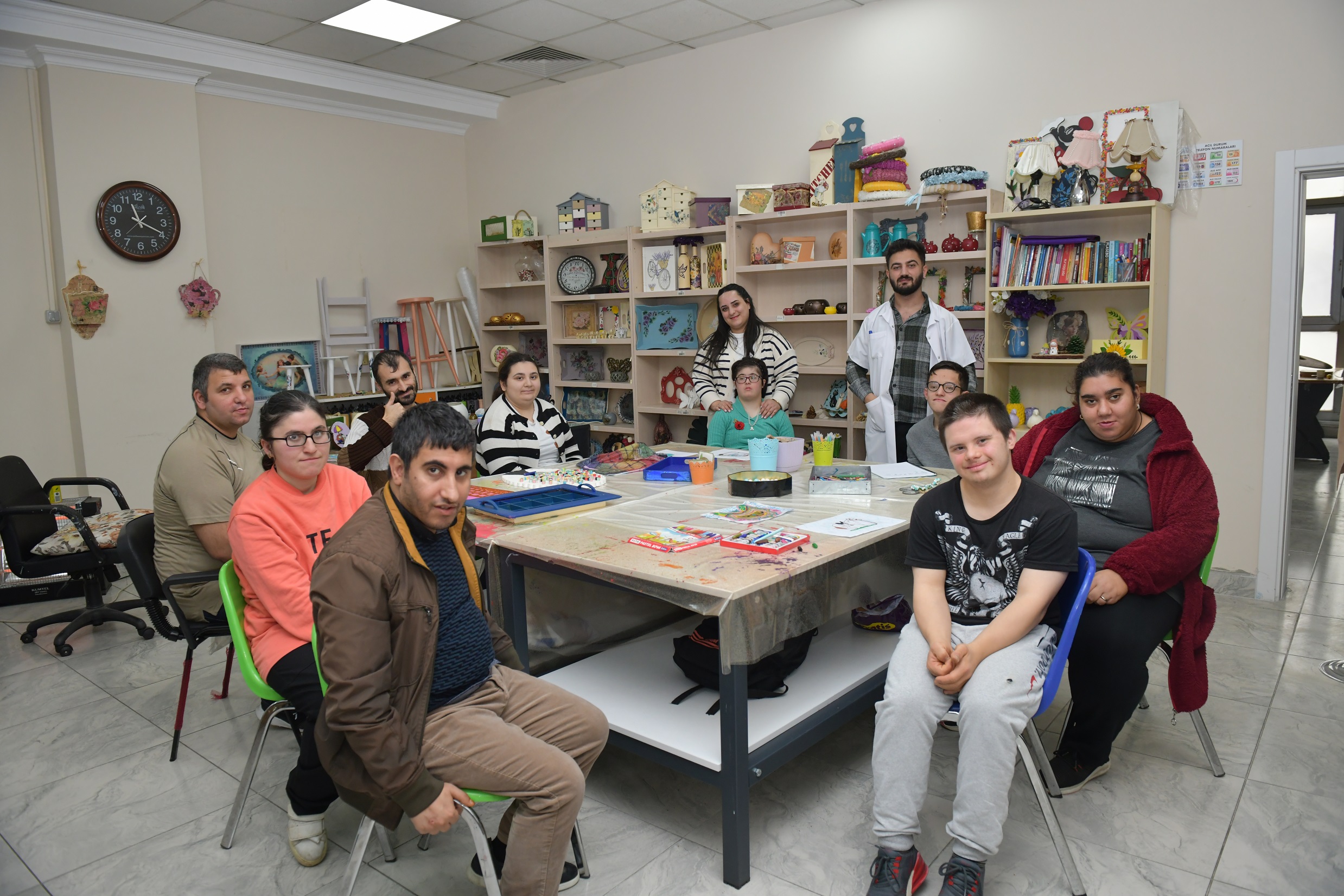 Özel öğrenciler iletişim becerilerini müzikle geliştiriyor