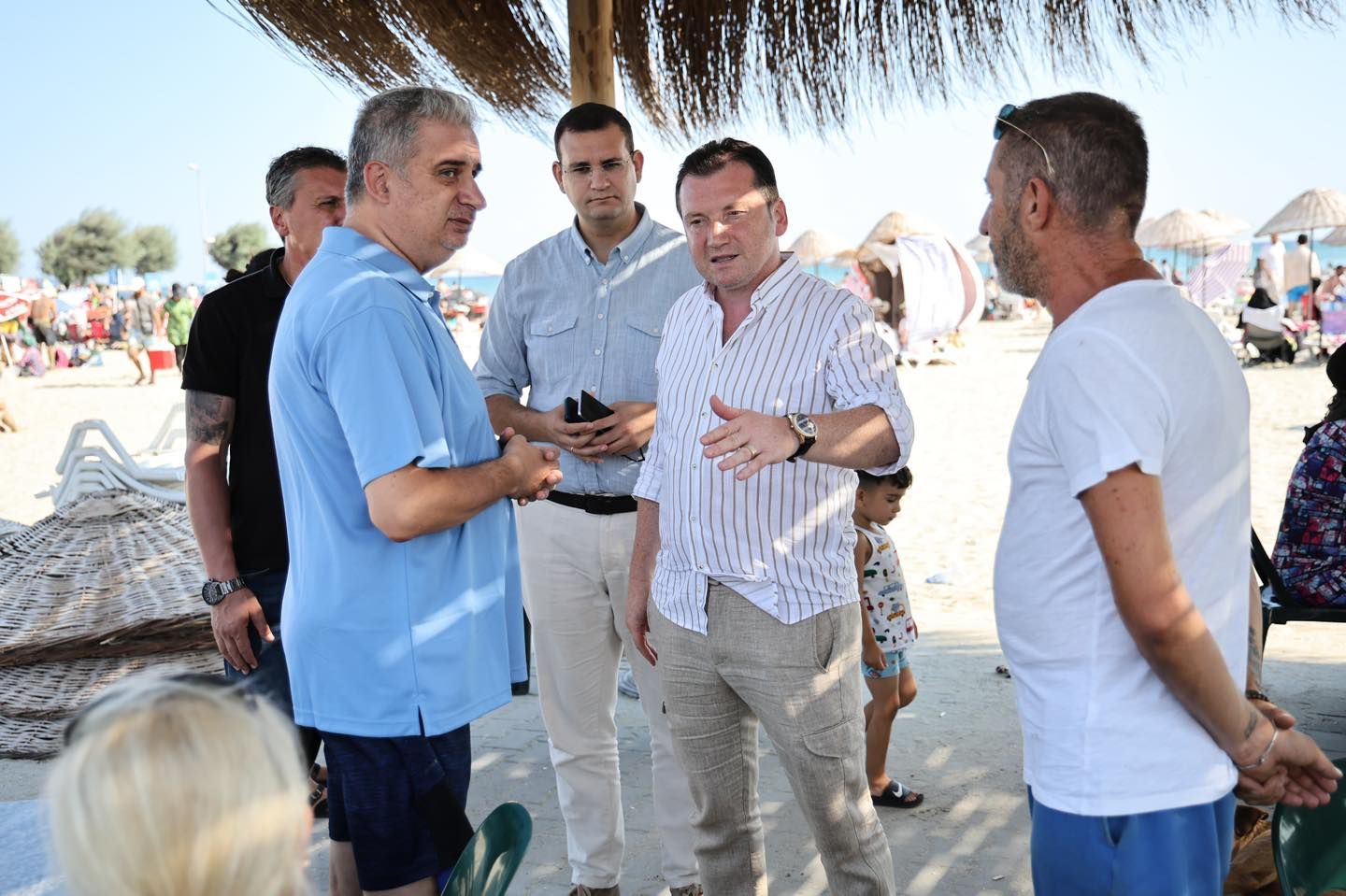 Silivri Belediye Başkanı Bora Balcıoğlu Silivri Plajı'nda Hemşehrileriyle Buluştu