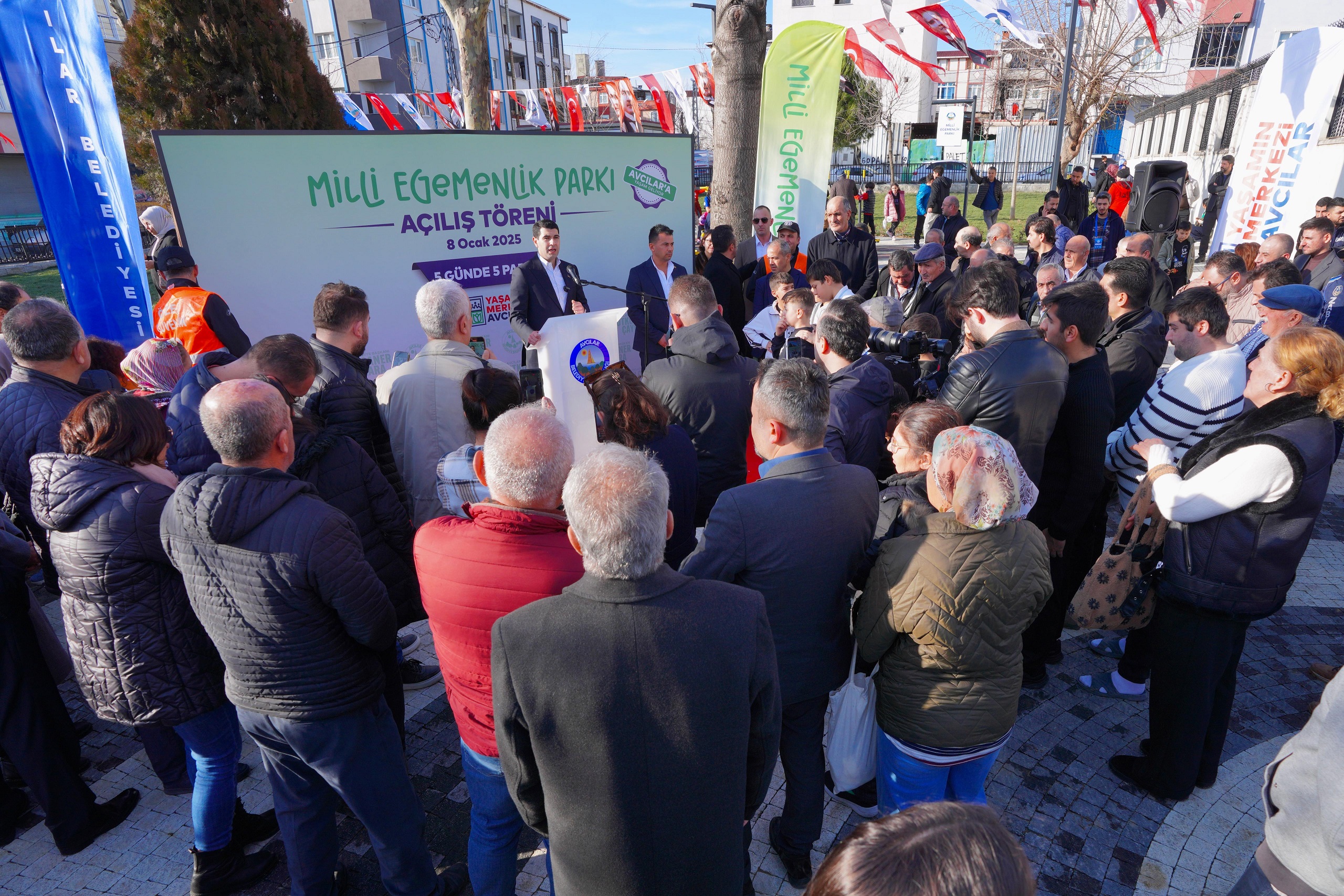 Yeşilkent’in kalbine modern park