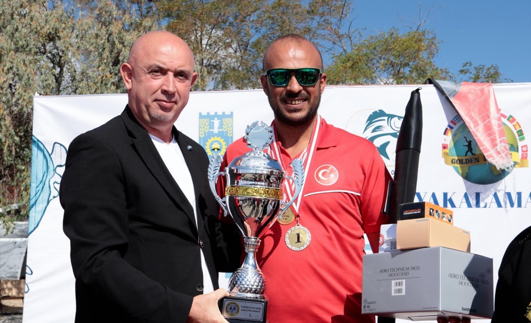 İstanbul Surf Casting Balık Yakalama Yarışması yapıldı