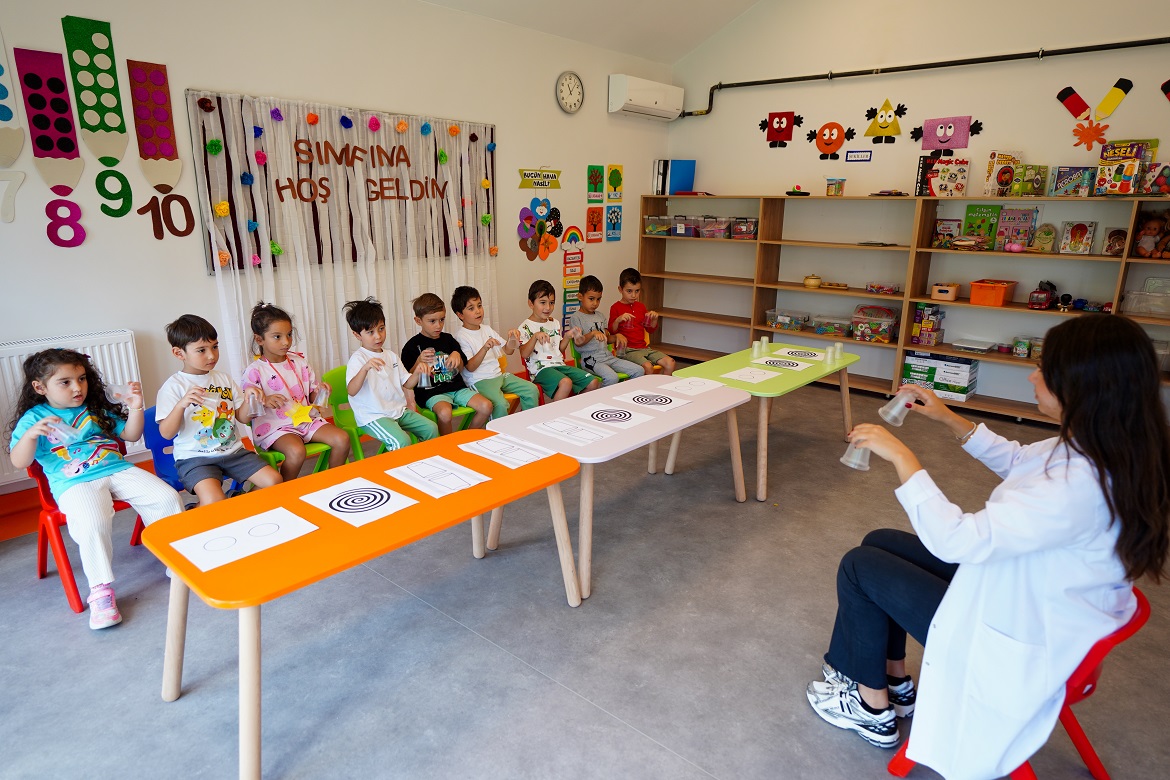 BEYLİKDÜZÜ’NÜN YENİ GÜNDÜZ ÇOCUK BAKIMEVİ HİZMETE AÇILDI