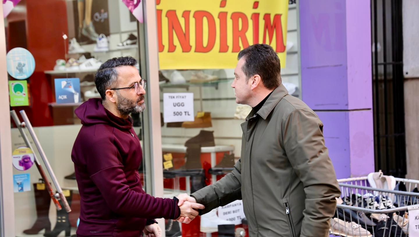 Başkan Balcıoğlu, Silivri Çarşısında Vatandaşlarla Bir Araya Geldi