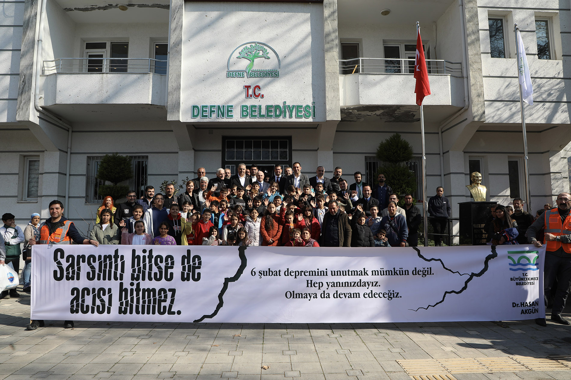 Büyükçekmece Belediyesi depremzede Hatay’ı yalnız bırakmıyor