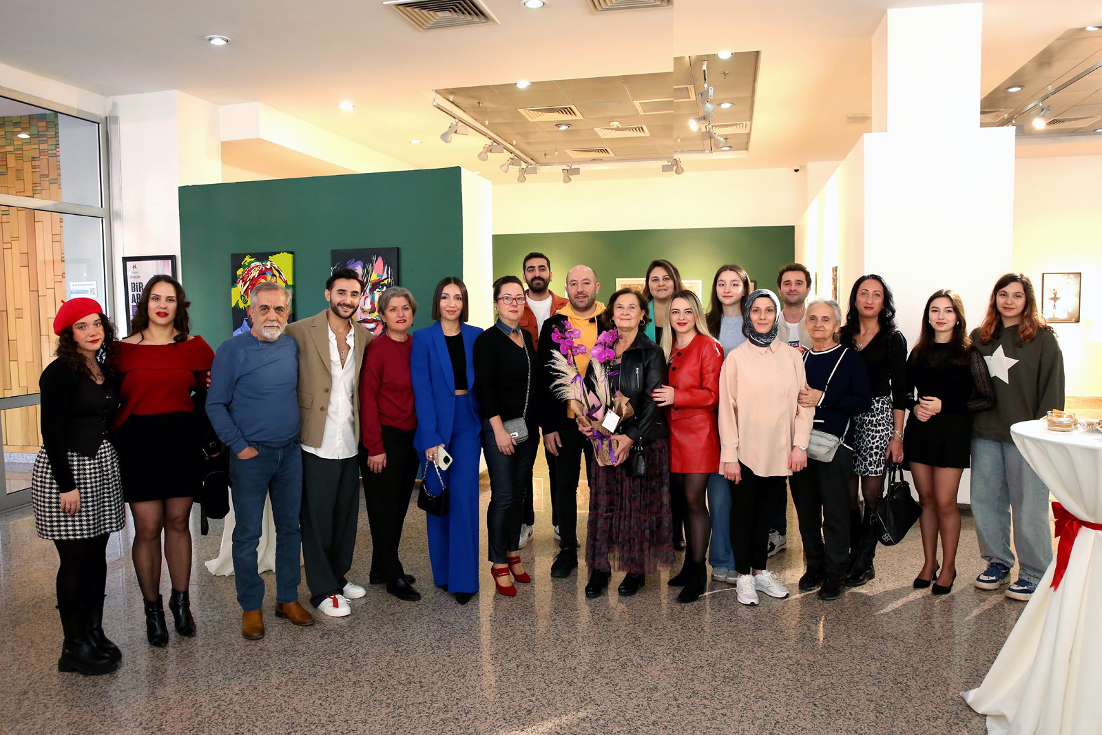 “Bir Arada” Sefaköy Galeri Küp’te kapılarını araladı