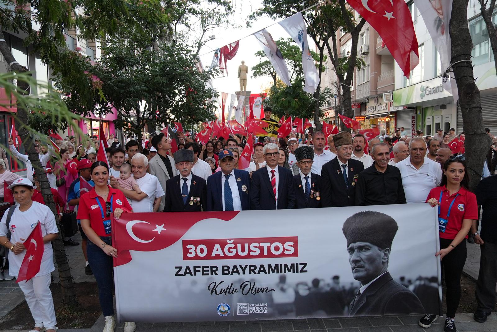 Büyük zaferin 103. yılı Avcılar’da coşkuyla kutlandı