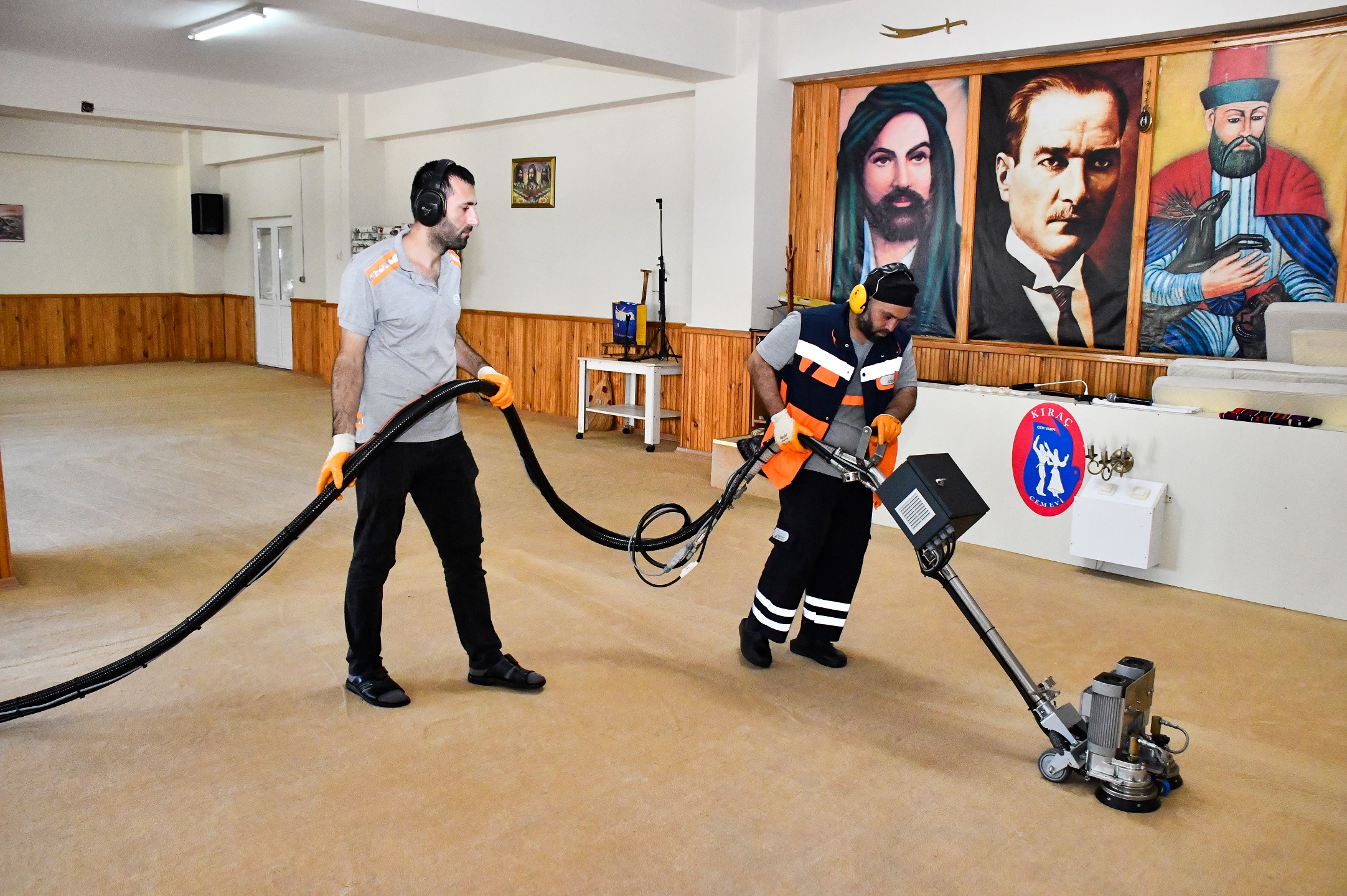 Esenyurt’ta ibadethaneler pırıl pırıl