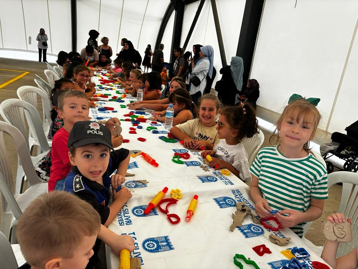 Silivri Belediyesi’nden Çocuklara Yaz Döneminde Eğlenceli ve Eğitici Etkinlikler Devam Ediyor