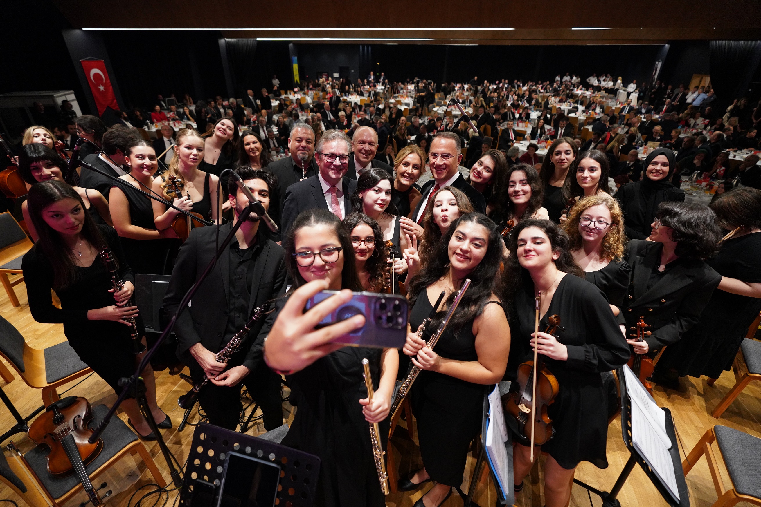 Beylikdüzü’nde Cumhuriyet resepsiyonu düzenlendi