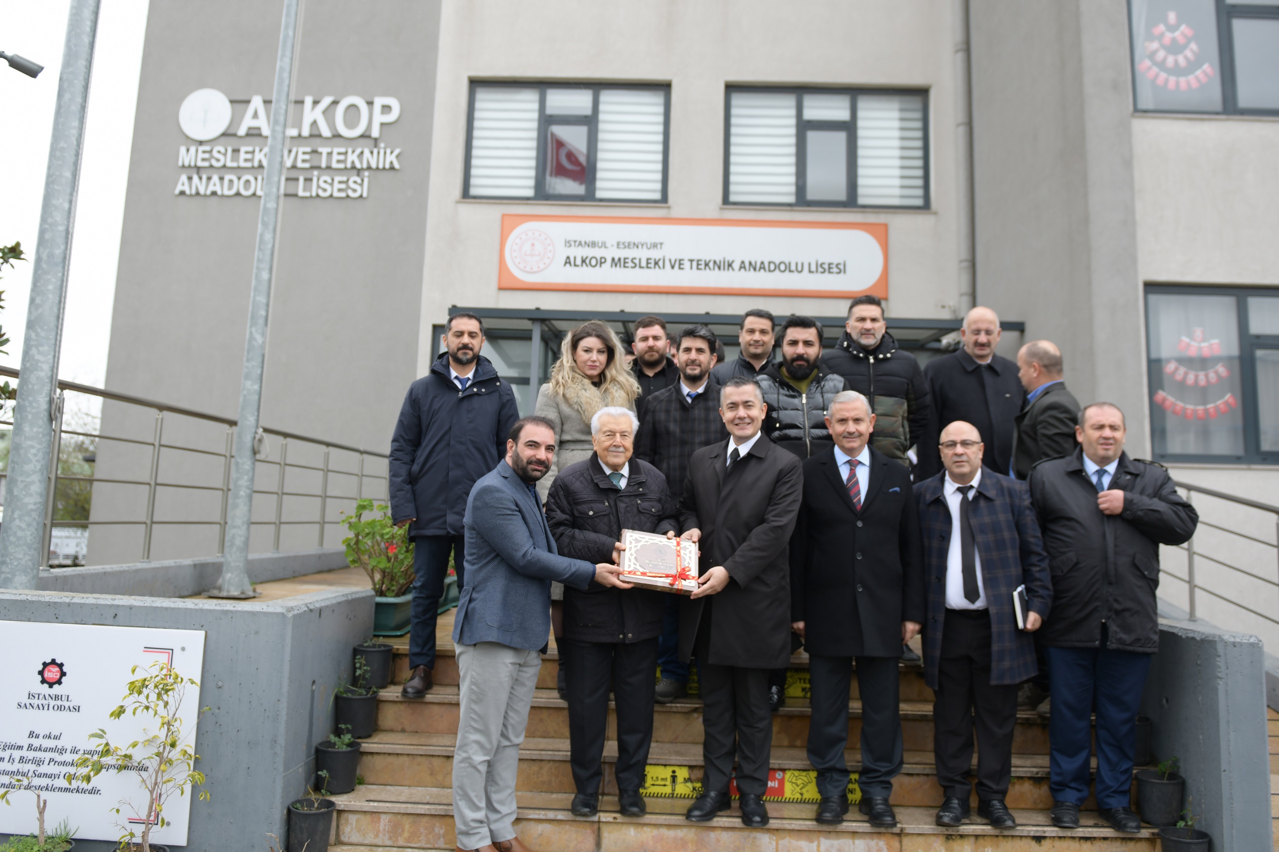 Başkan vekili Aksoy mahalle ziyaretlerine başladı