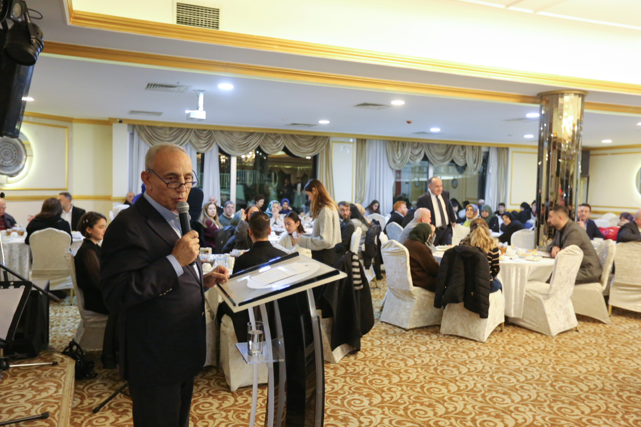 Başkan Çebi, şehit aileleriyle yemekte bir araya geldi