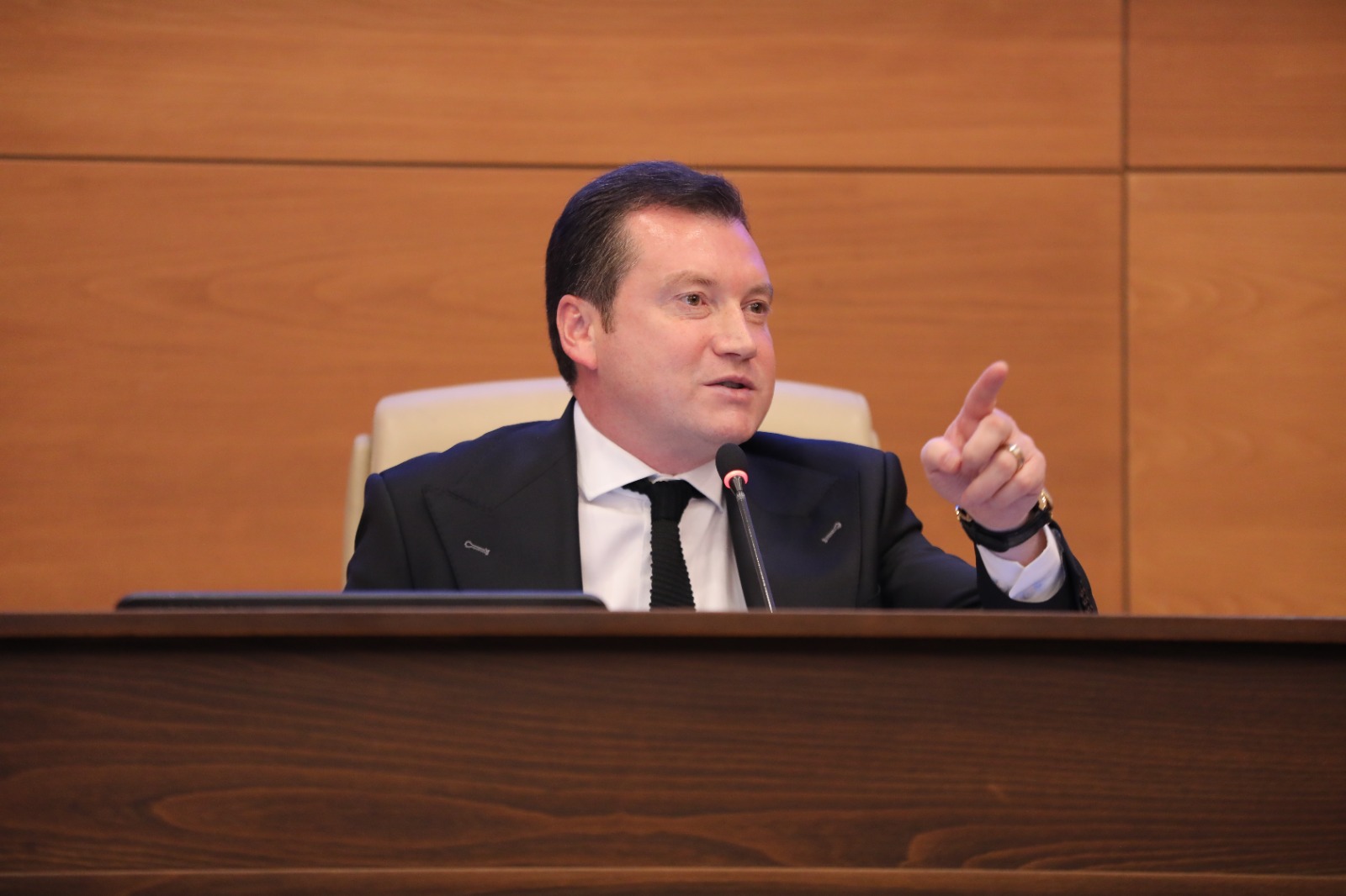 Başkan Balcıoğlu, AK Parti Meclis Üyesi Çavdar’a Sert Çıktı