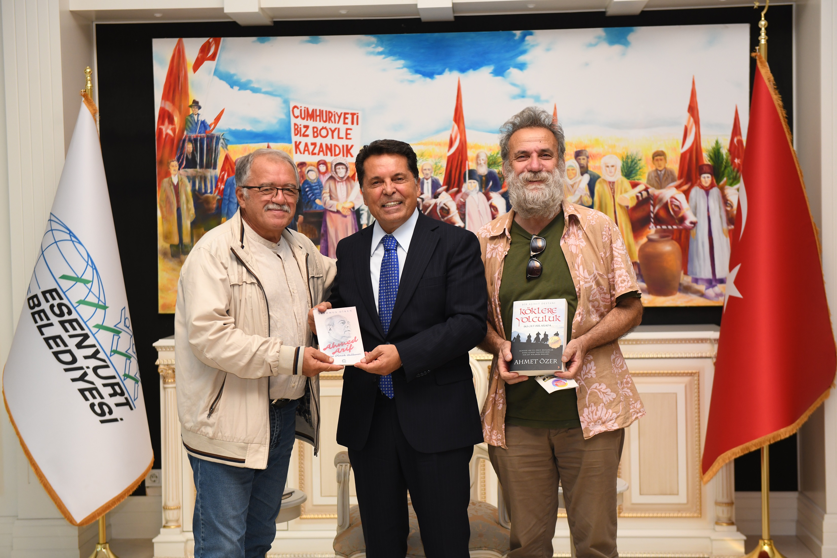 Başkan Özer: Beton yenmez ama sanat iyileştirir