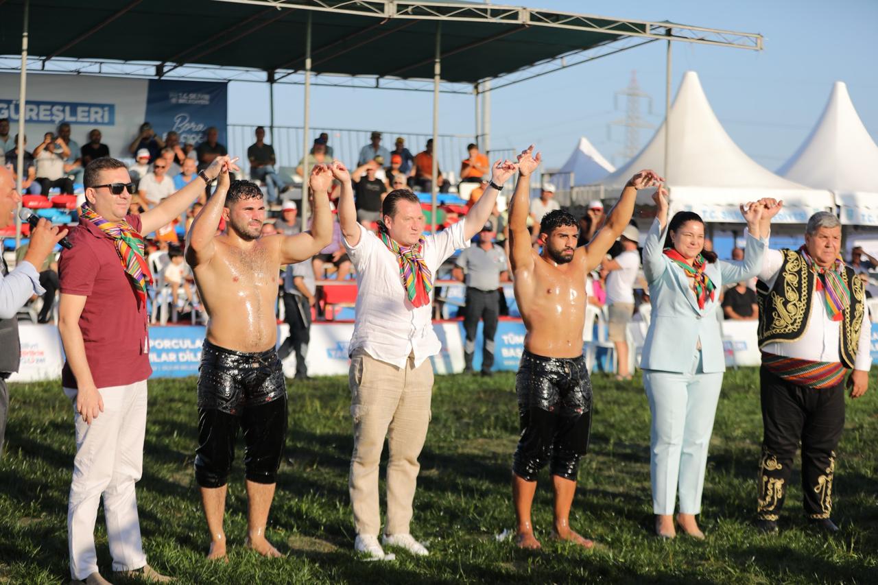 19’uncu Yenici Mehmet Yağlı Güreşleri Kavaklı’da Gerçekleşti