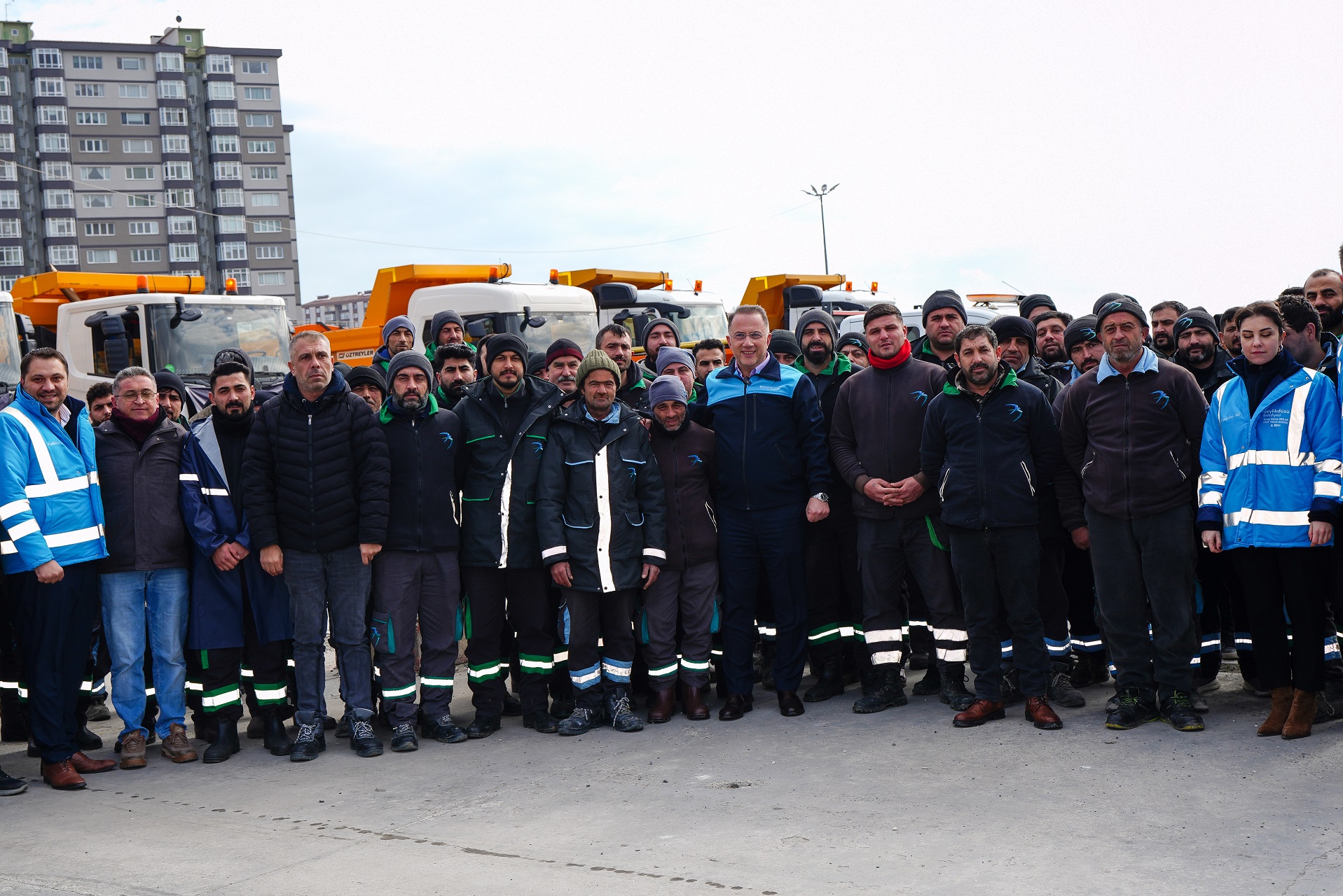 Beylikdüzü Belediyesi karla mücadelede tam kapasite sahada