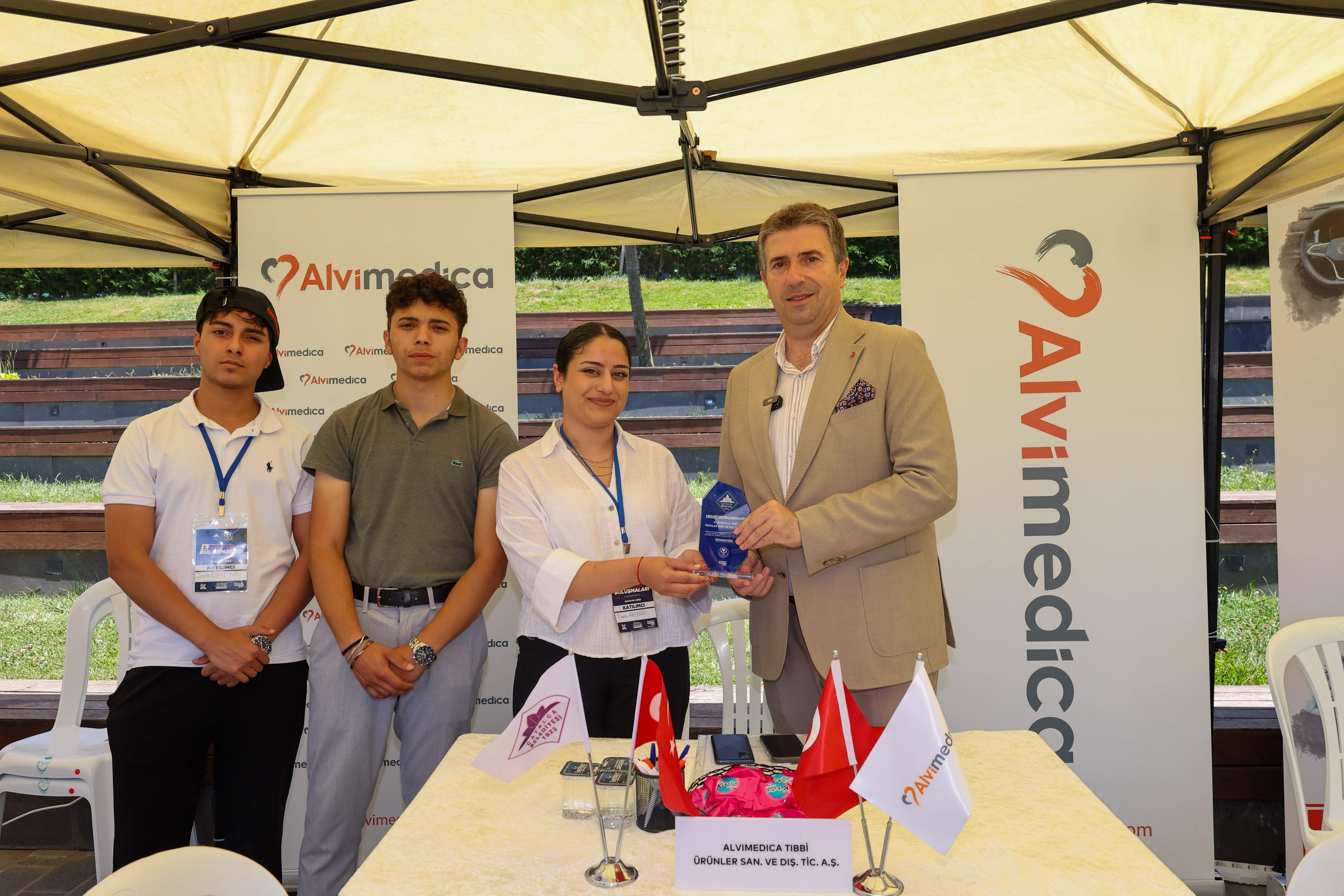 Çatalca Belediyesinden3. İstihdam ve Kariyer günlerinde firmalar vatandaşlar ile buluştu