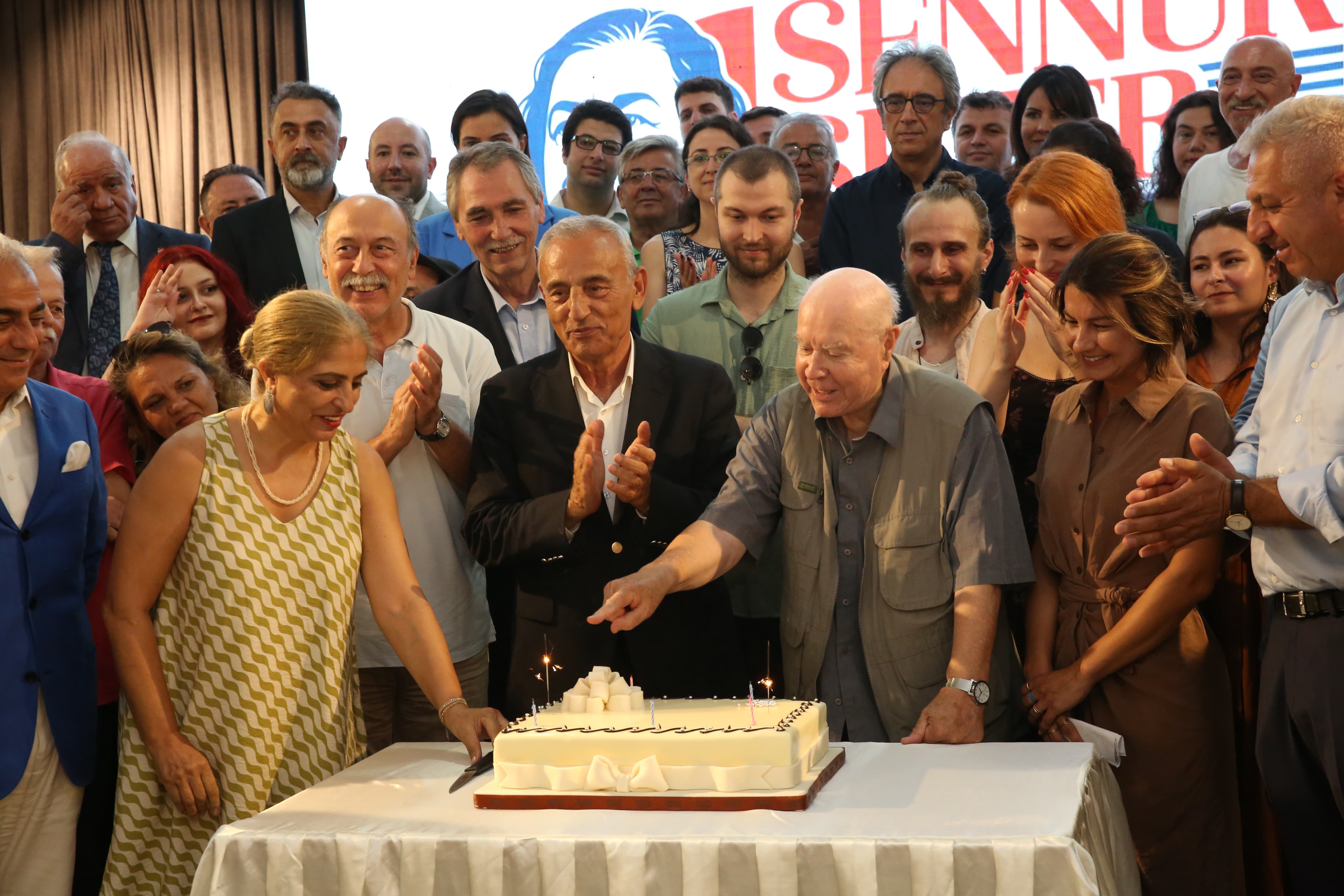 Sennur Sezer ödülleri Küçükçekmece’de sahiplerini buldu 