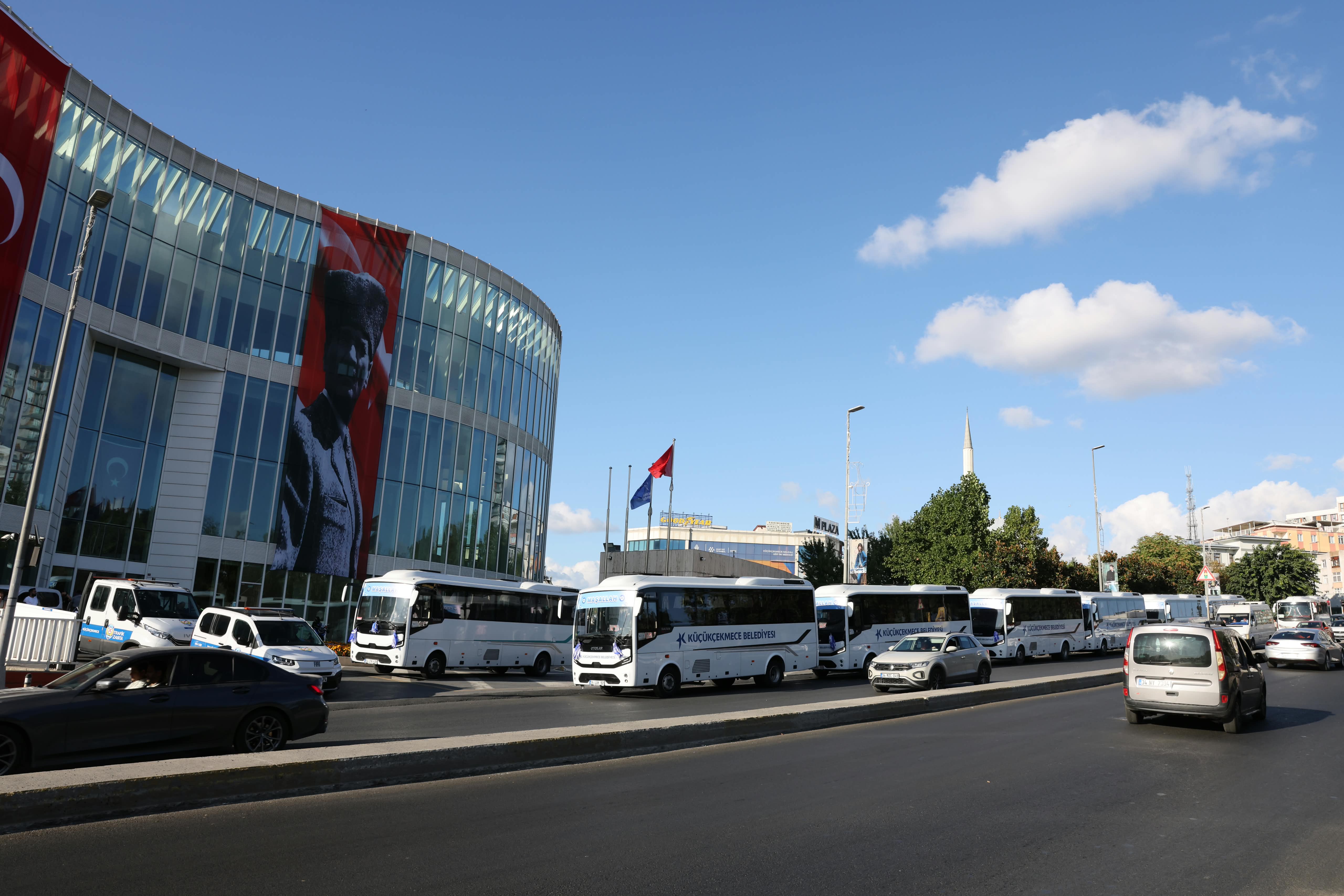 Küçükçekmece’de 5. toplu Sünnet Şöleni, renkli görüntülere sahne oldu