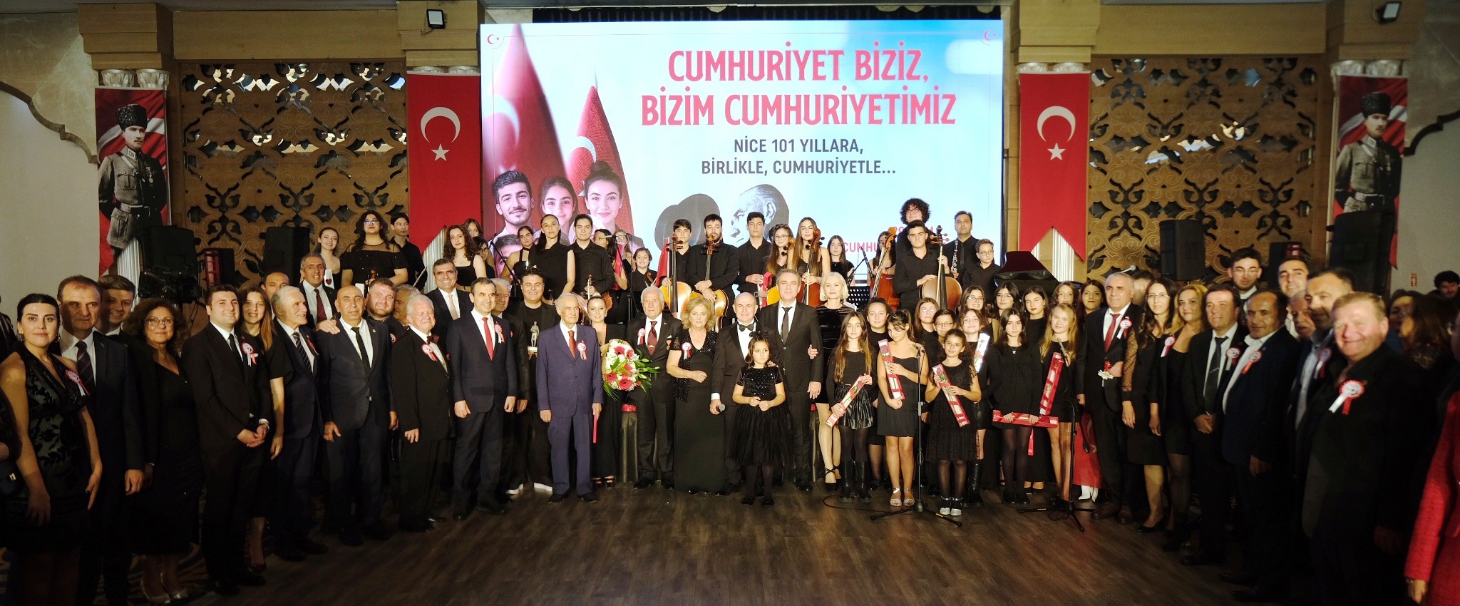 Cumhuriyet Balosu’nda 101. yıl coşkusu zirve yaptı