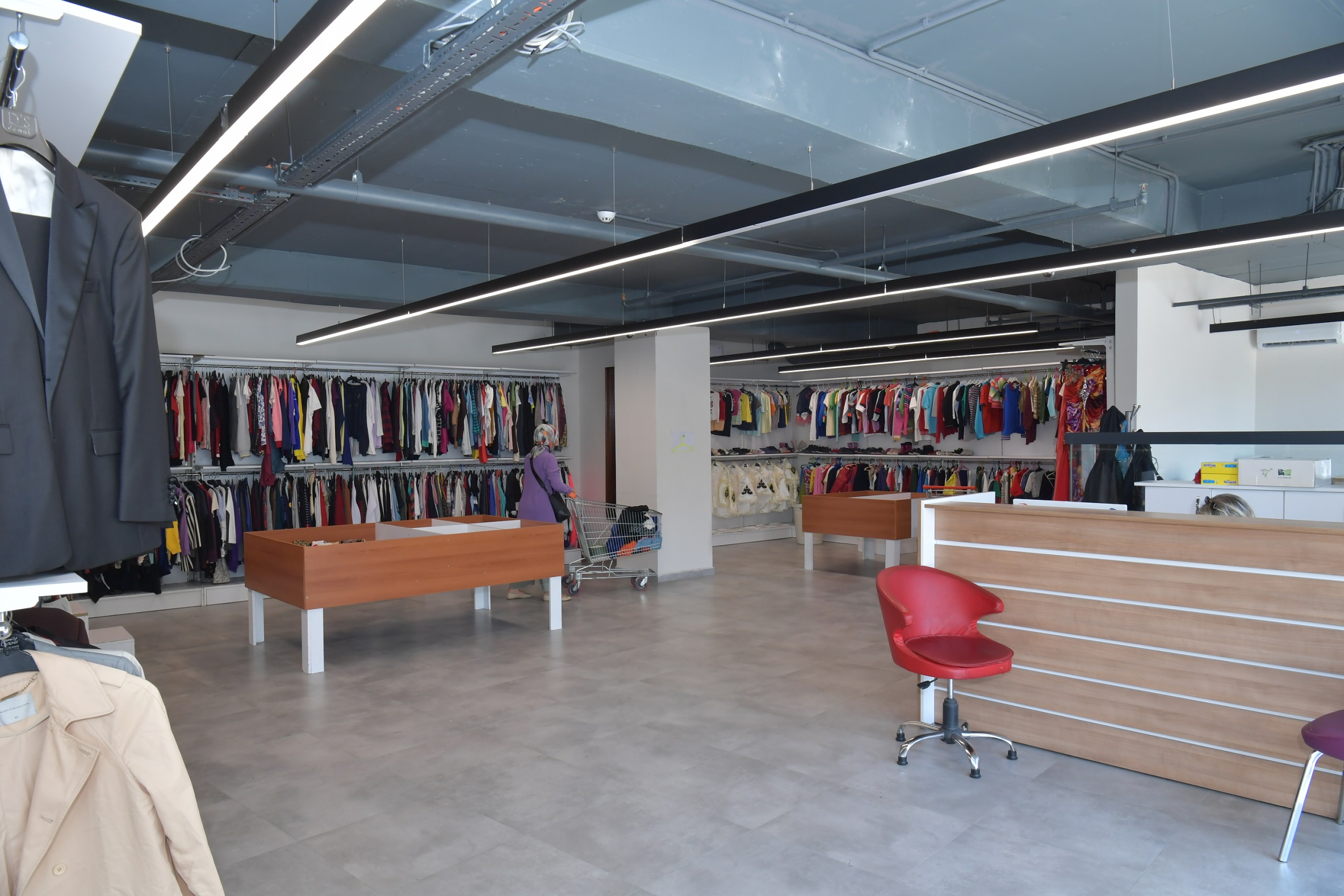 “Dost Eller” veren el ile alan eli birleştiriyor