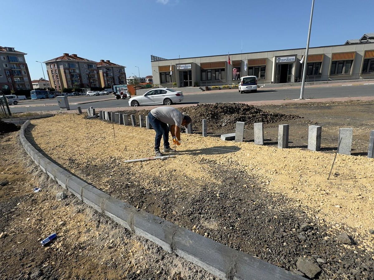 Yeni Mahalle 7048. Sokak'ta Park Yapım Çalışmaları Devam Ediyor