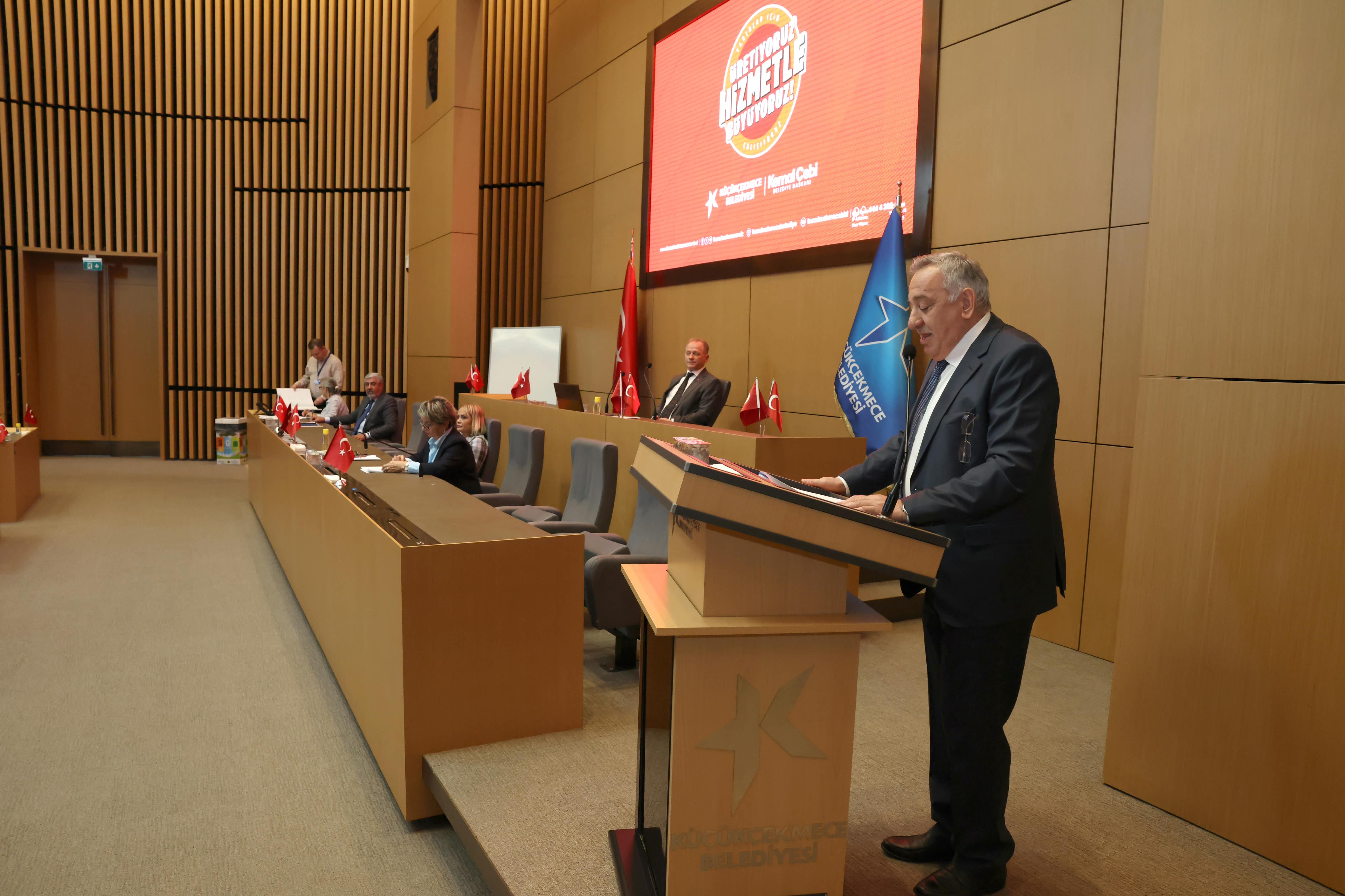 KÜÇÜKÇEKMECE BELEDİYESİ’NİN 2027 YILI BÜTÇESİ MECLİSTEN GEÇTİ