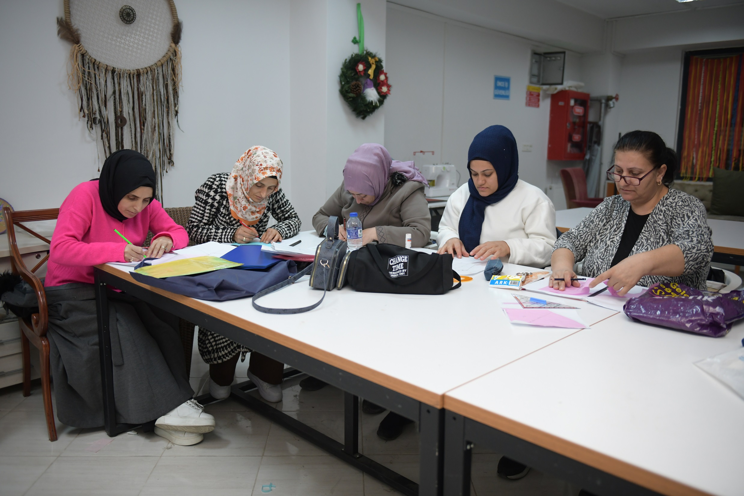 Esenyurtlu kadınlar hem öğreniyor hem de üretiyor