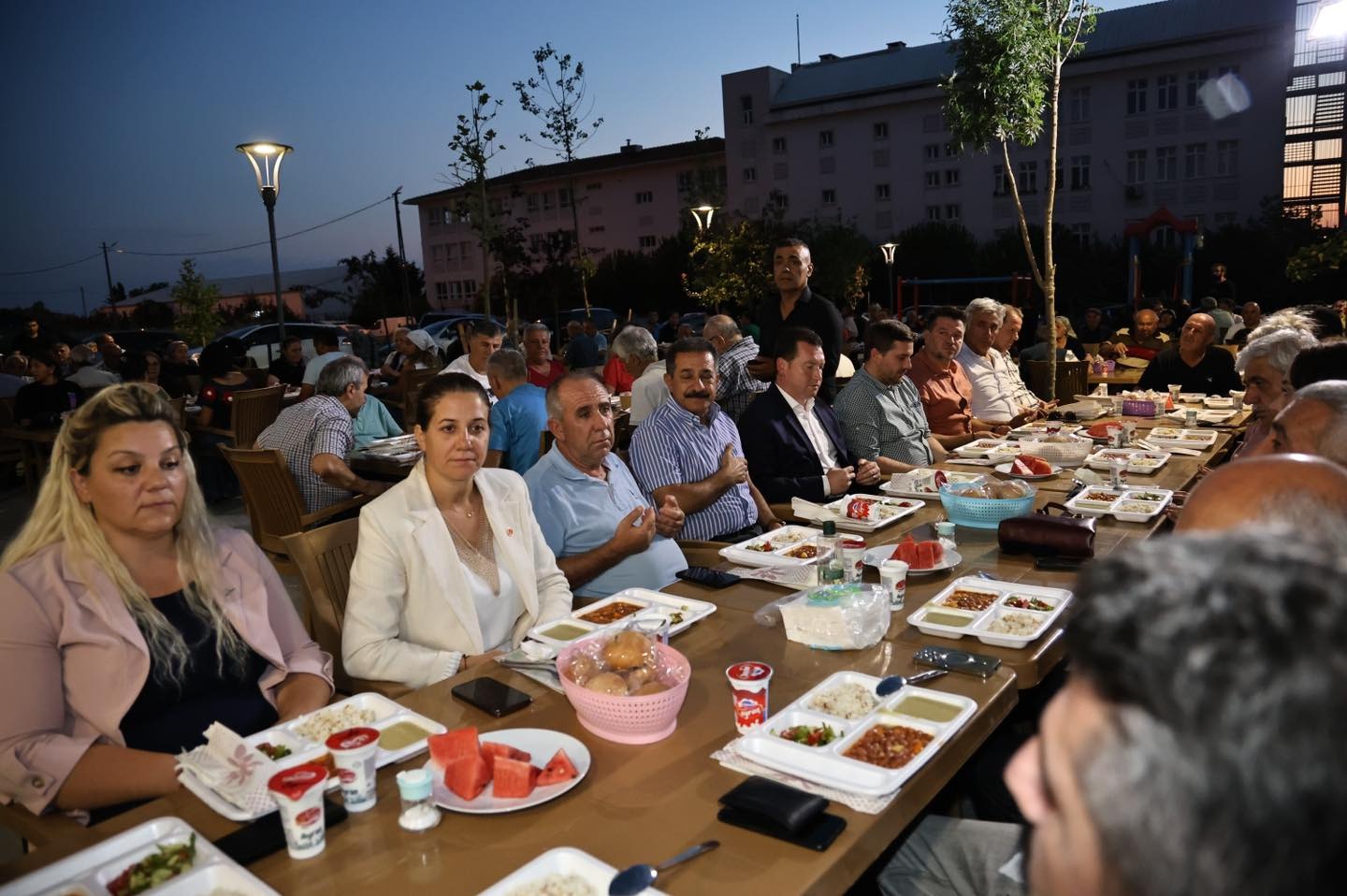 Başkan Balcıoğlu, Silivri Cemevi’nde Lokma Dağıtımına Katıldı