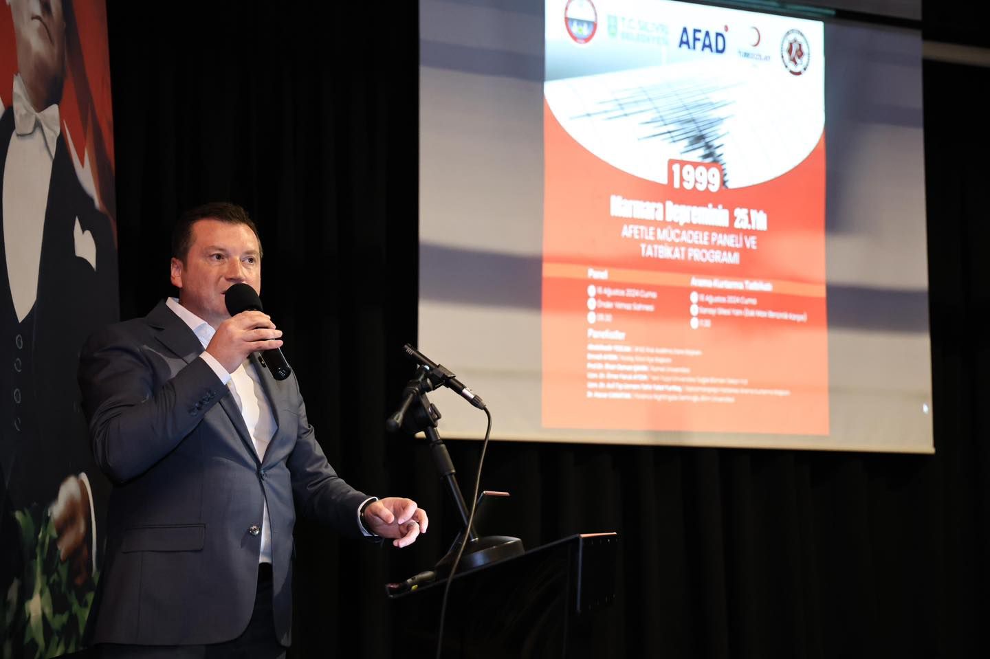 Silivri Belediyesi Tarafından Afetle Mücadele Paneli Gerçekleştirildi