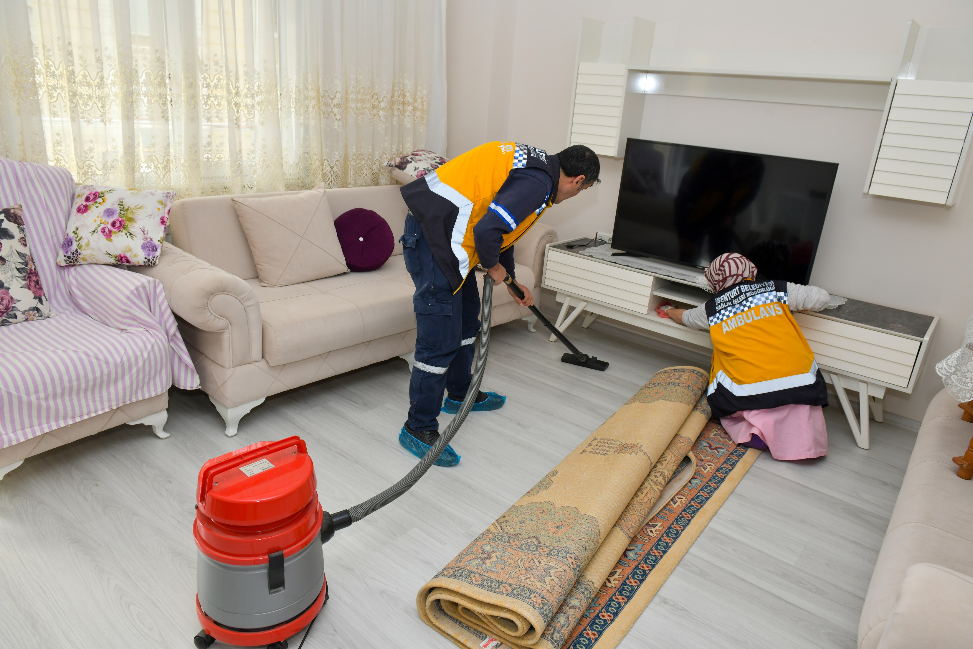 Esenyurt Belediyesi’nden Yaşlı ve Engellilere Her Koşulda Destek