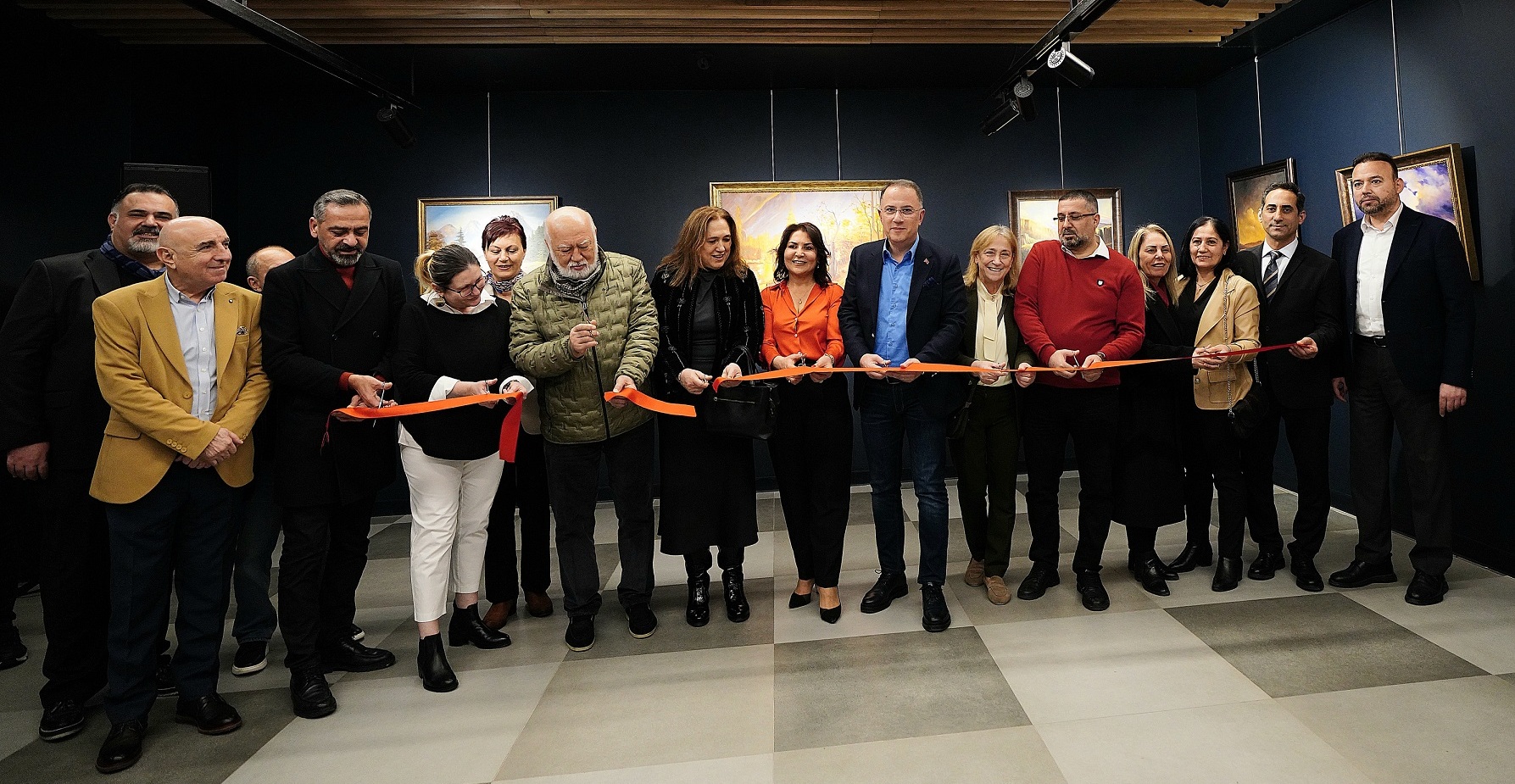 “Renklerin Senfonisi” Beylikdüzü’nde